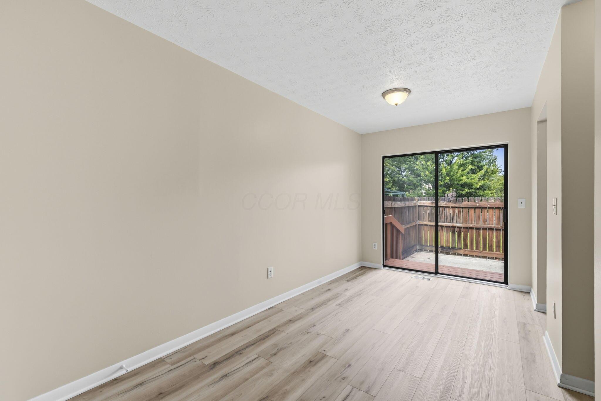 540 Willis Lane Property Photo 10