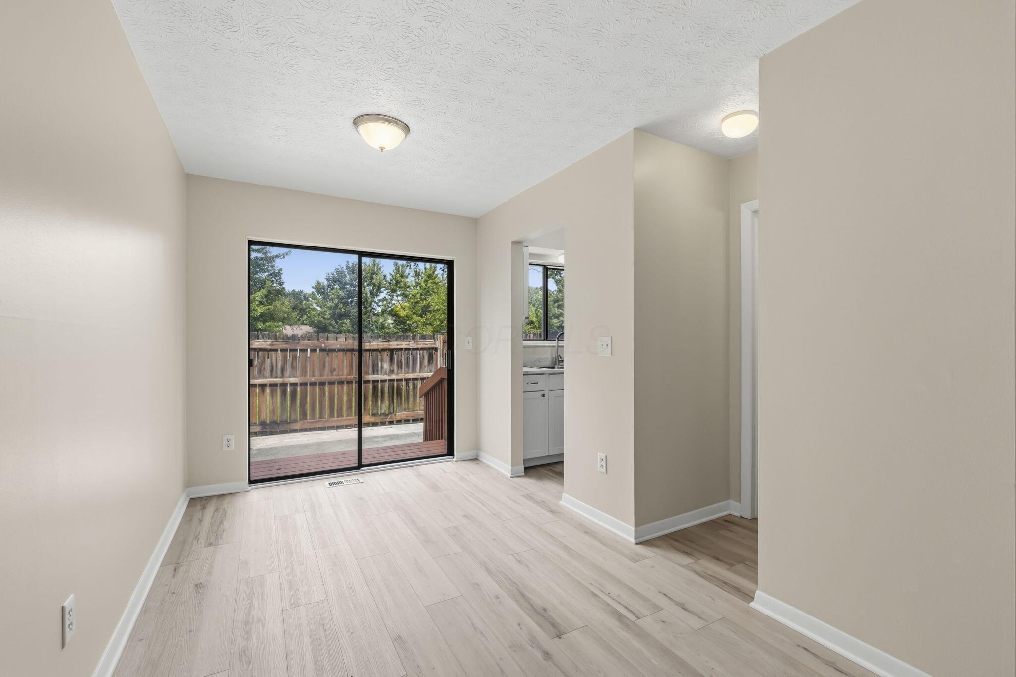 540 Willis Lane Property Photo 11