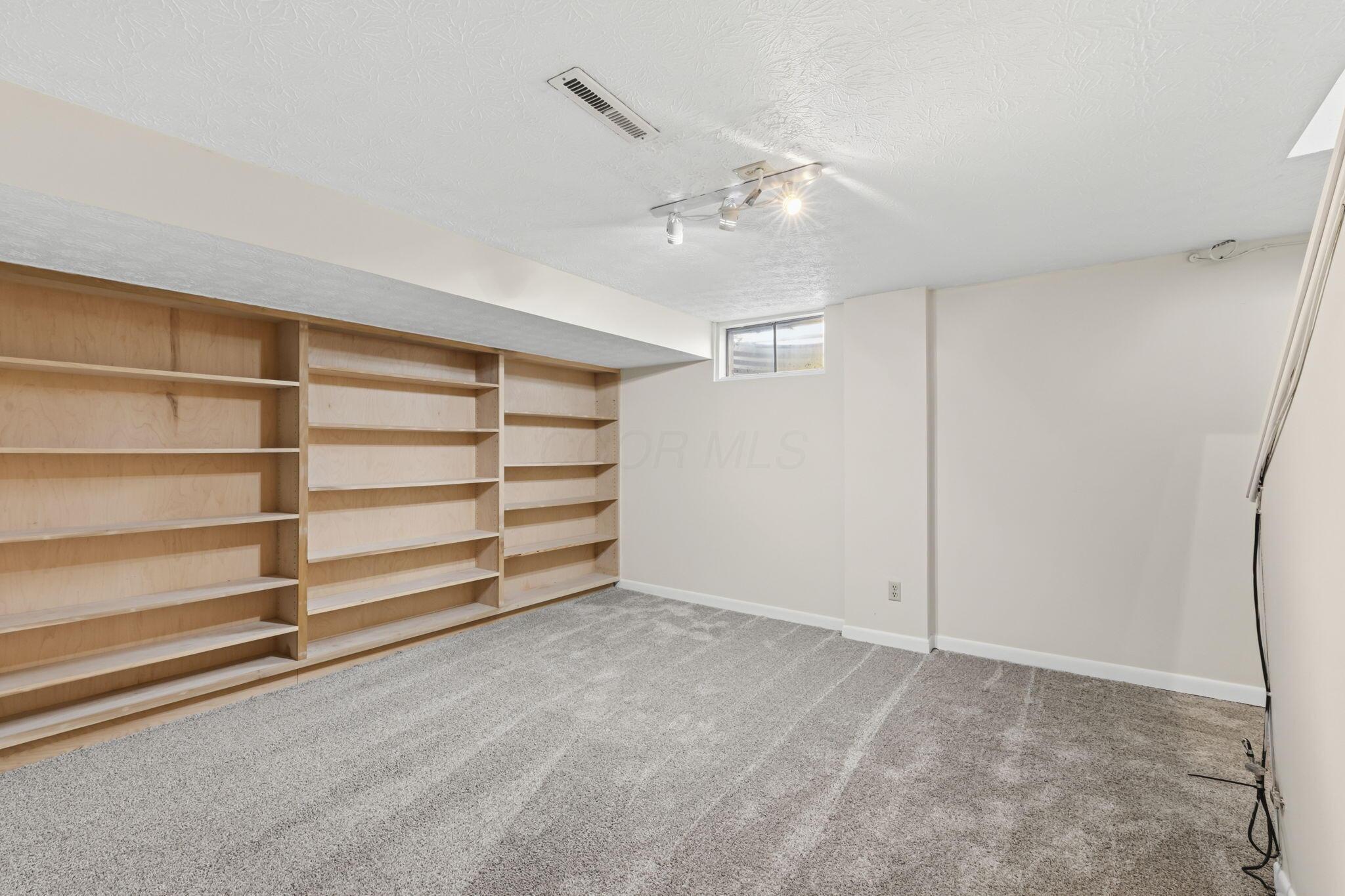 540 Willis Lane Property Photo 32