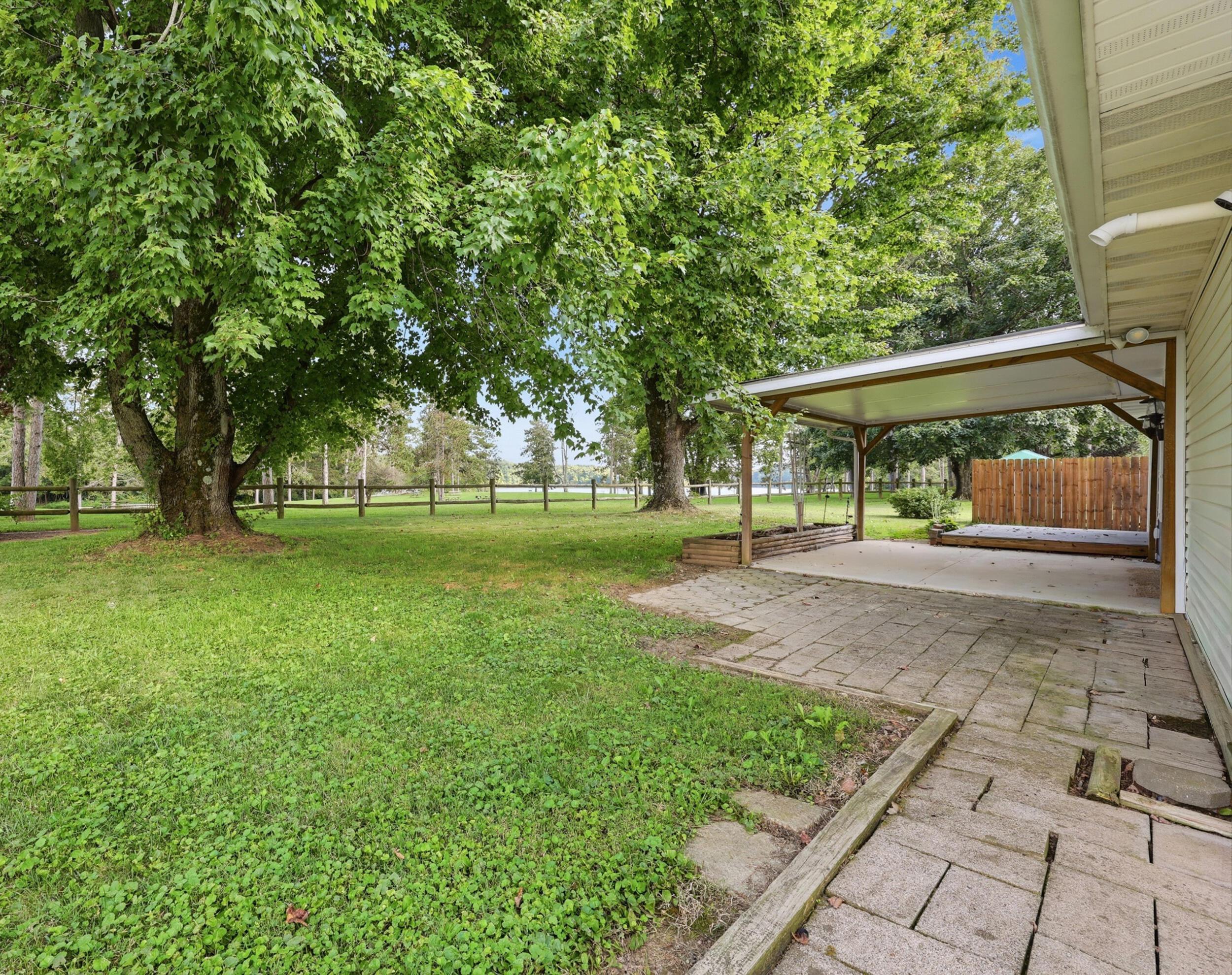 20372 Catherine Boulevard Property Photo 27