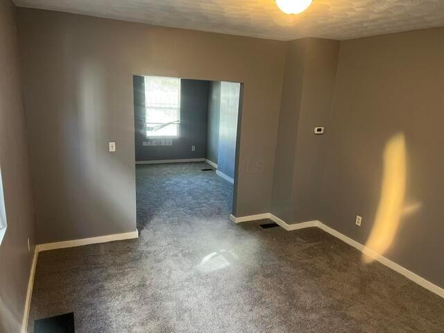 809-811 E 2nd Avenue Property Photo 3