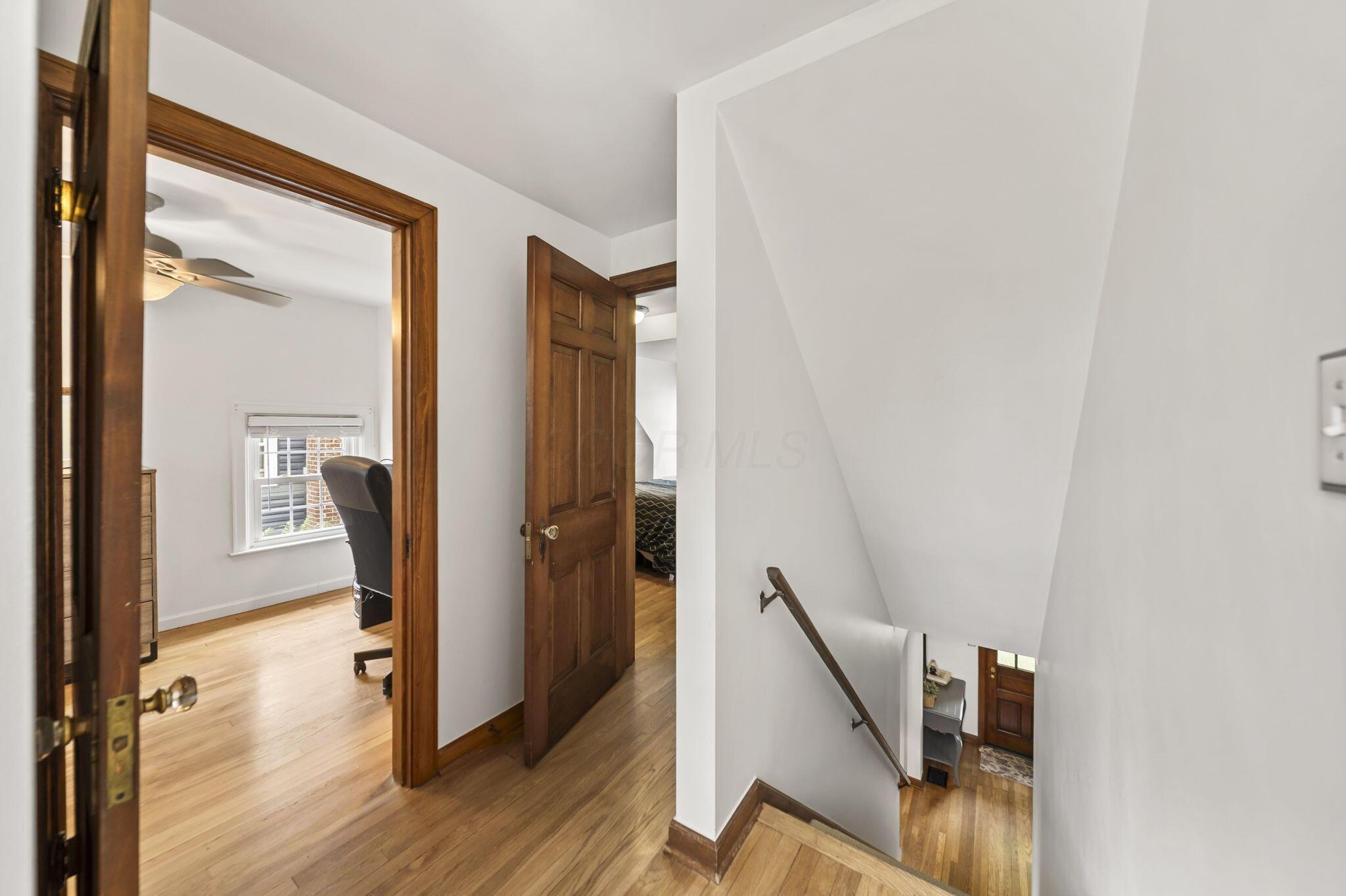 249 W Schreyer Place Property Photo 30