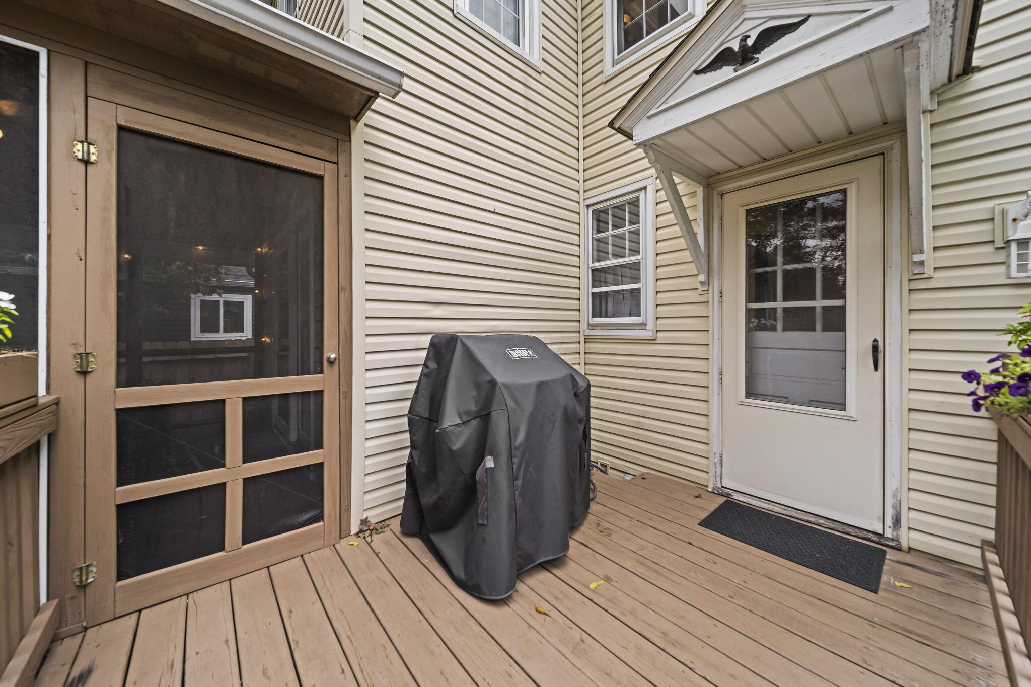 249 W Schreyer Place Property Photo 50