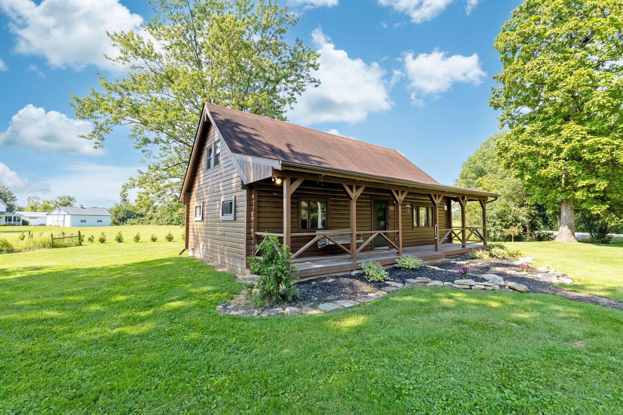 1973 Ford Road Property Photo 14