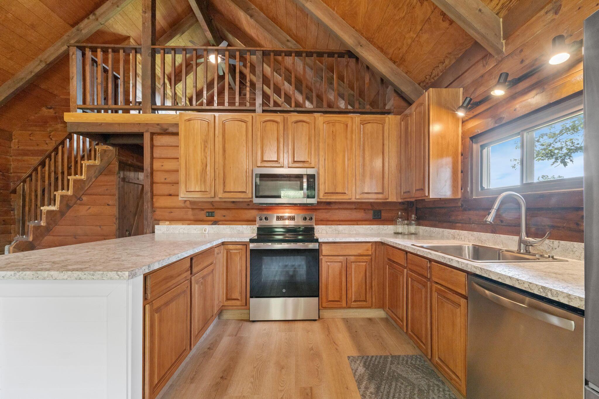 1973 Ford Road Property Photo 31