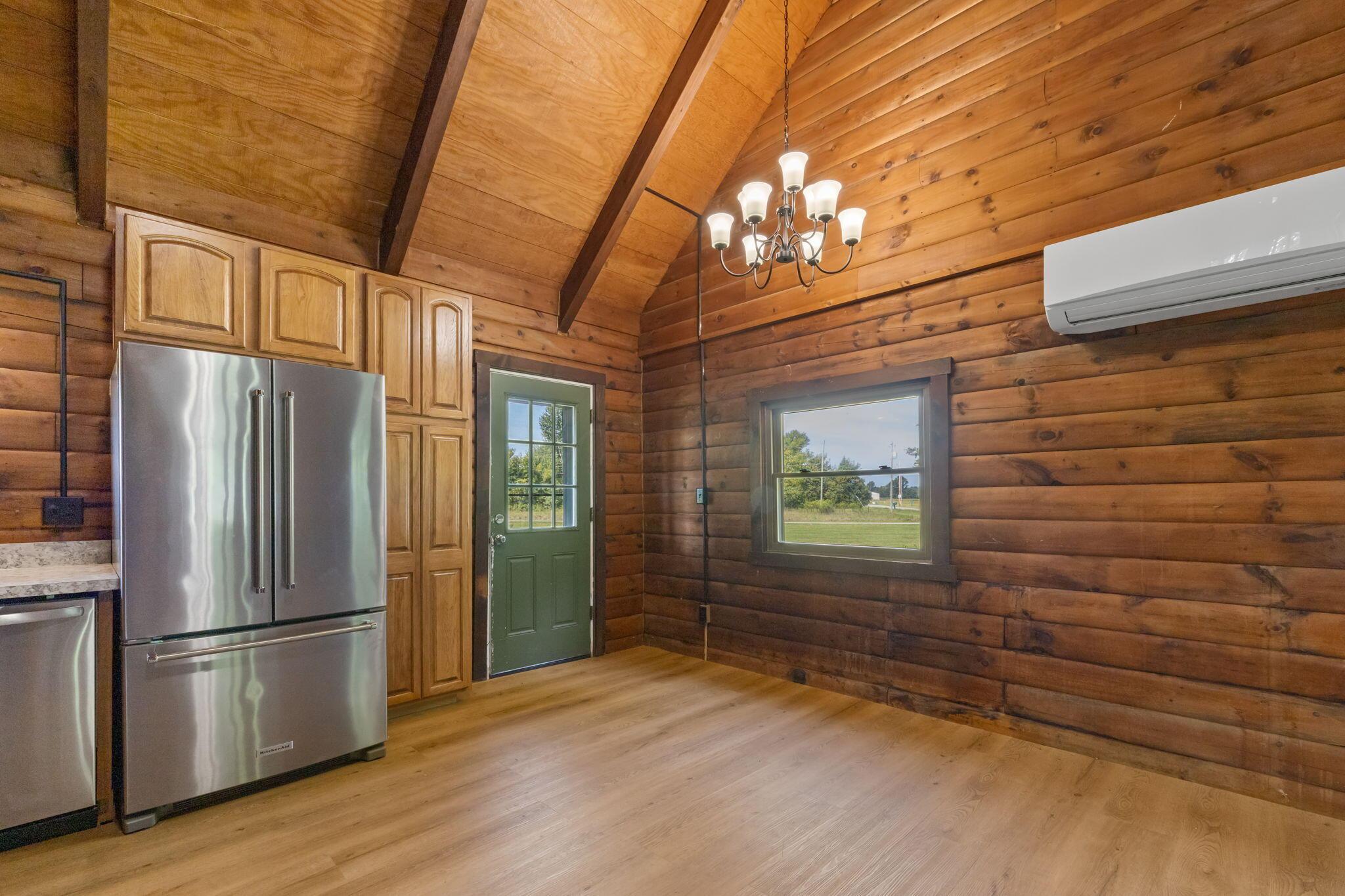 1973 Ford Road Property Photo 34