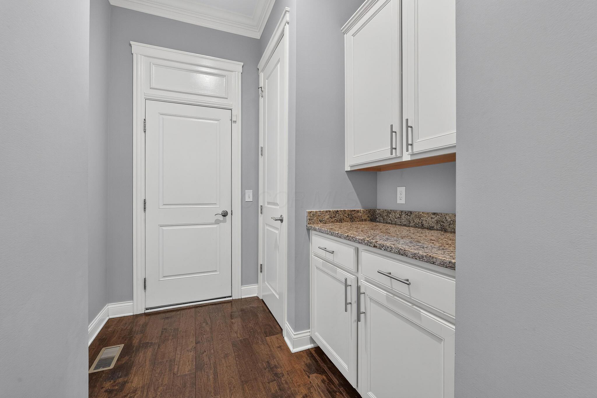 7800 Straits Lane Property Photo 19
