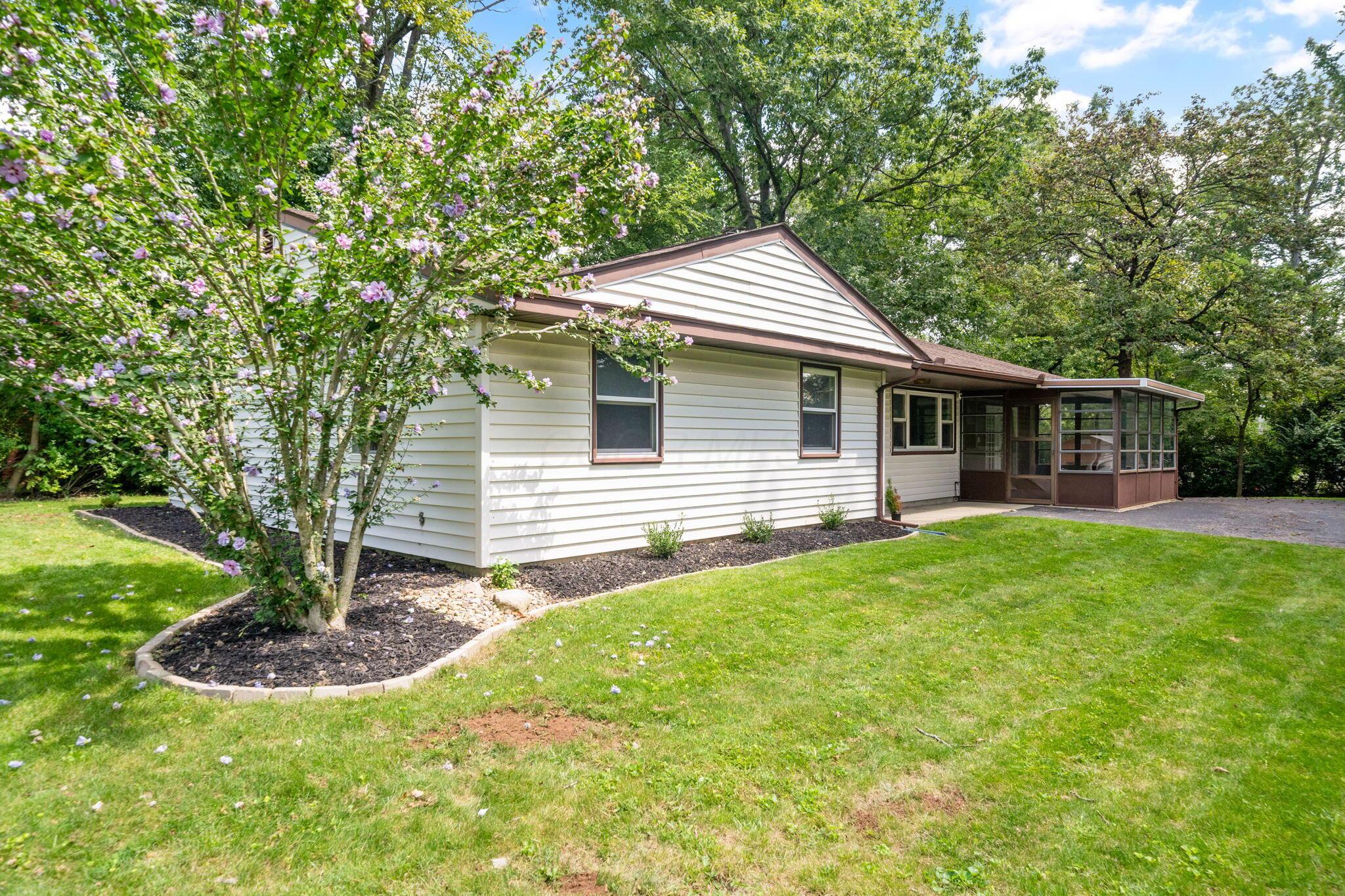 2255 Cherokee Drive Property Photo 1