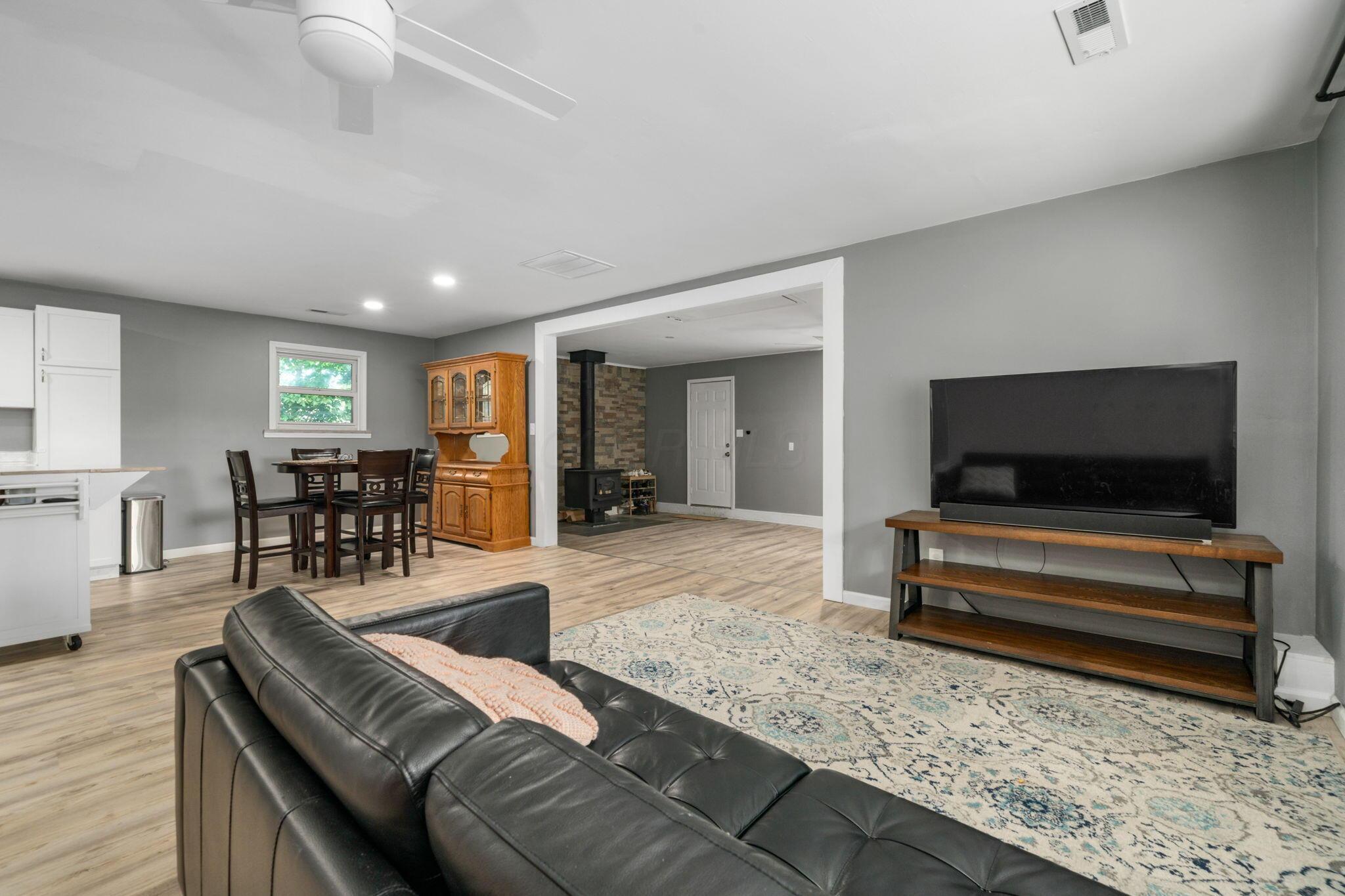 2255 Cherokee Drive Property Photo 5