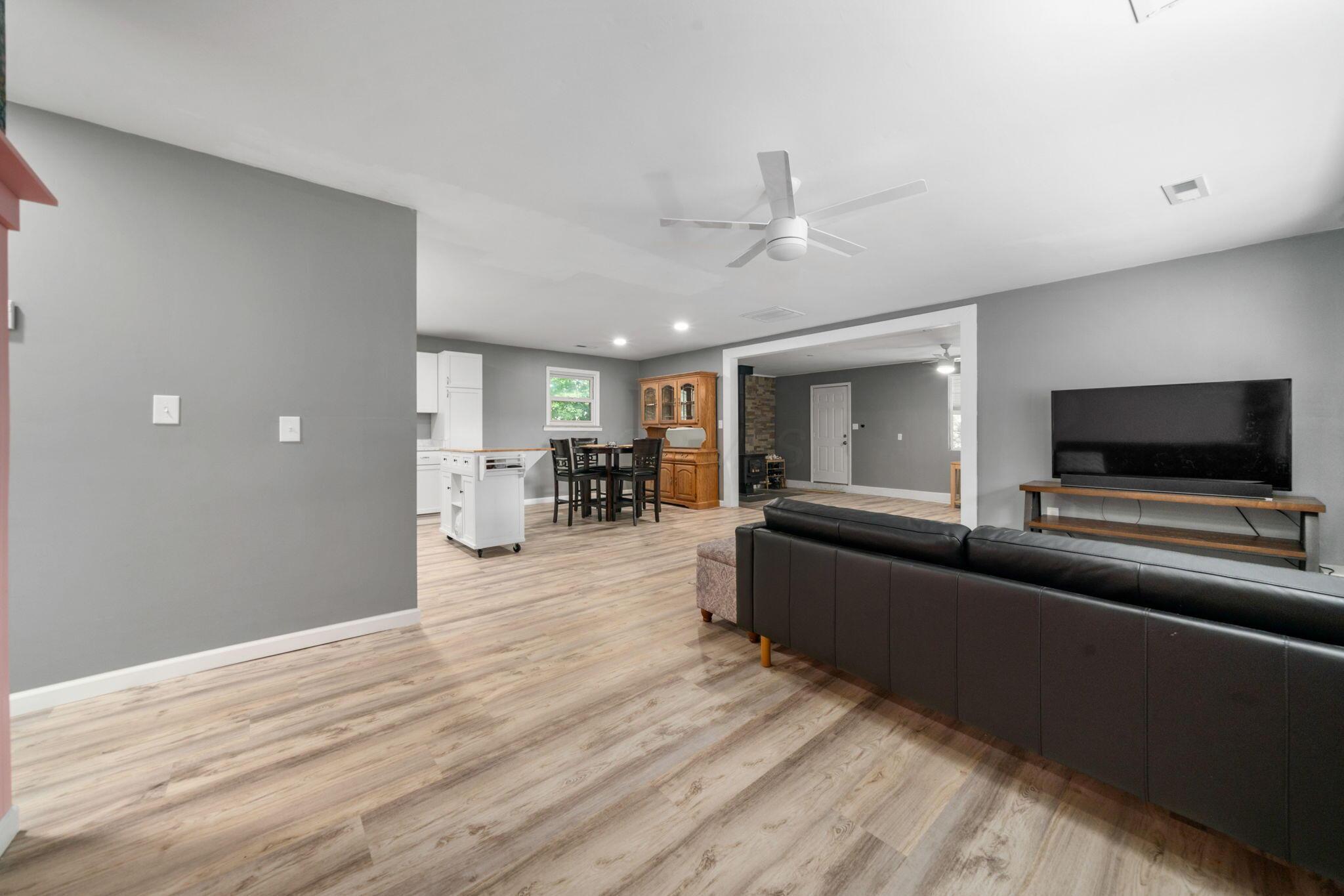 2255 Cherokee Drive Property Photo 6