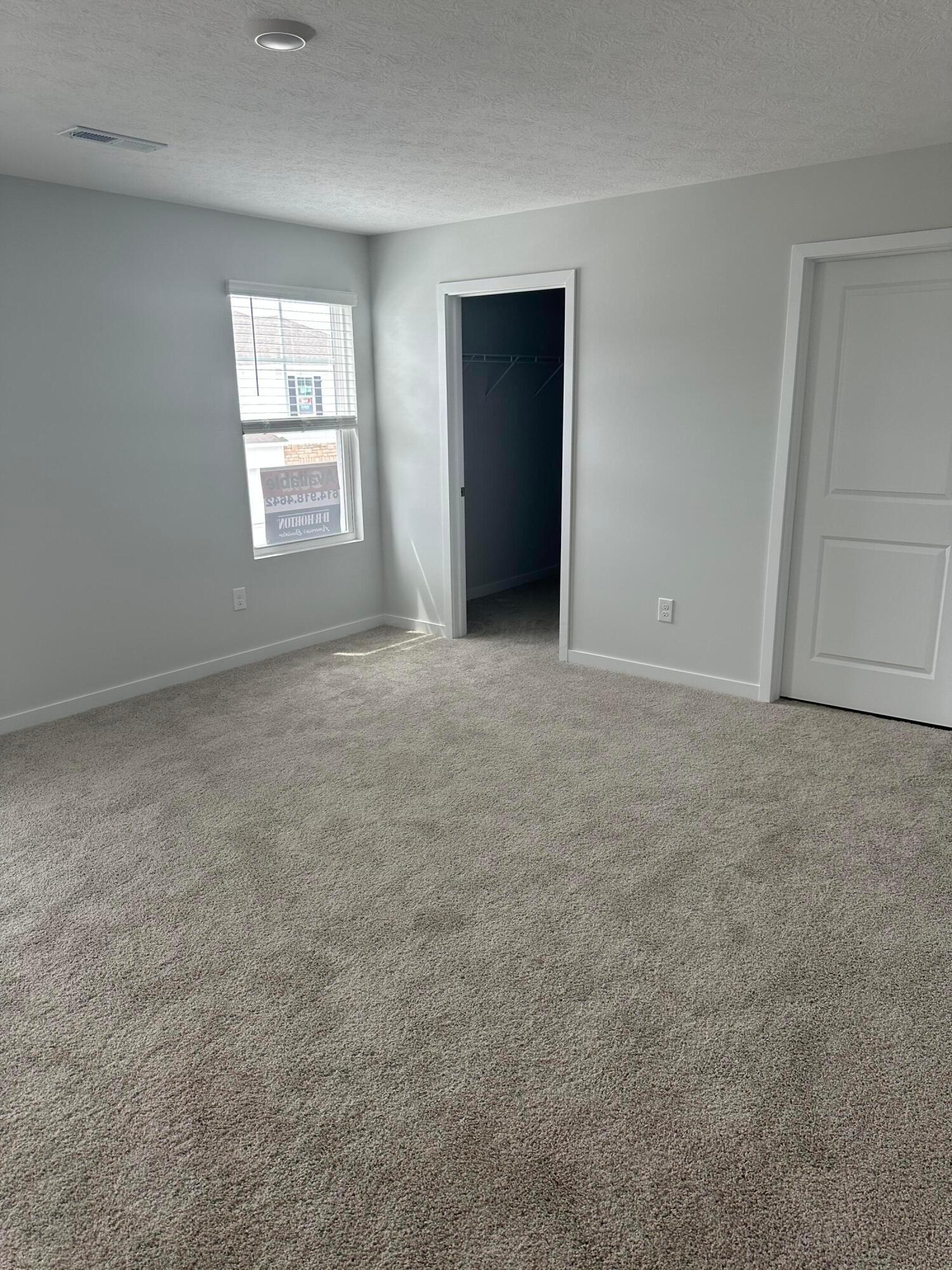 226033405 Property Photo 11