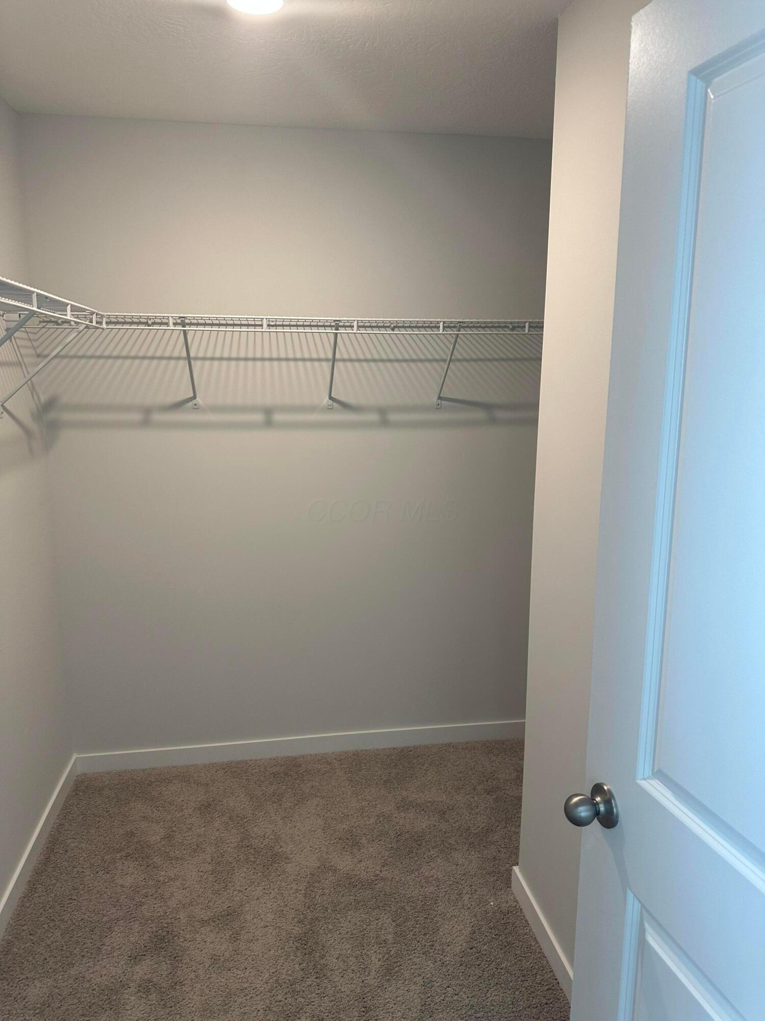 226033405 Property Photo 13