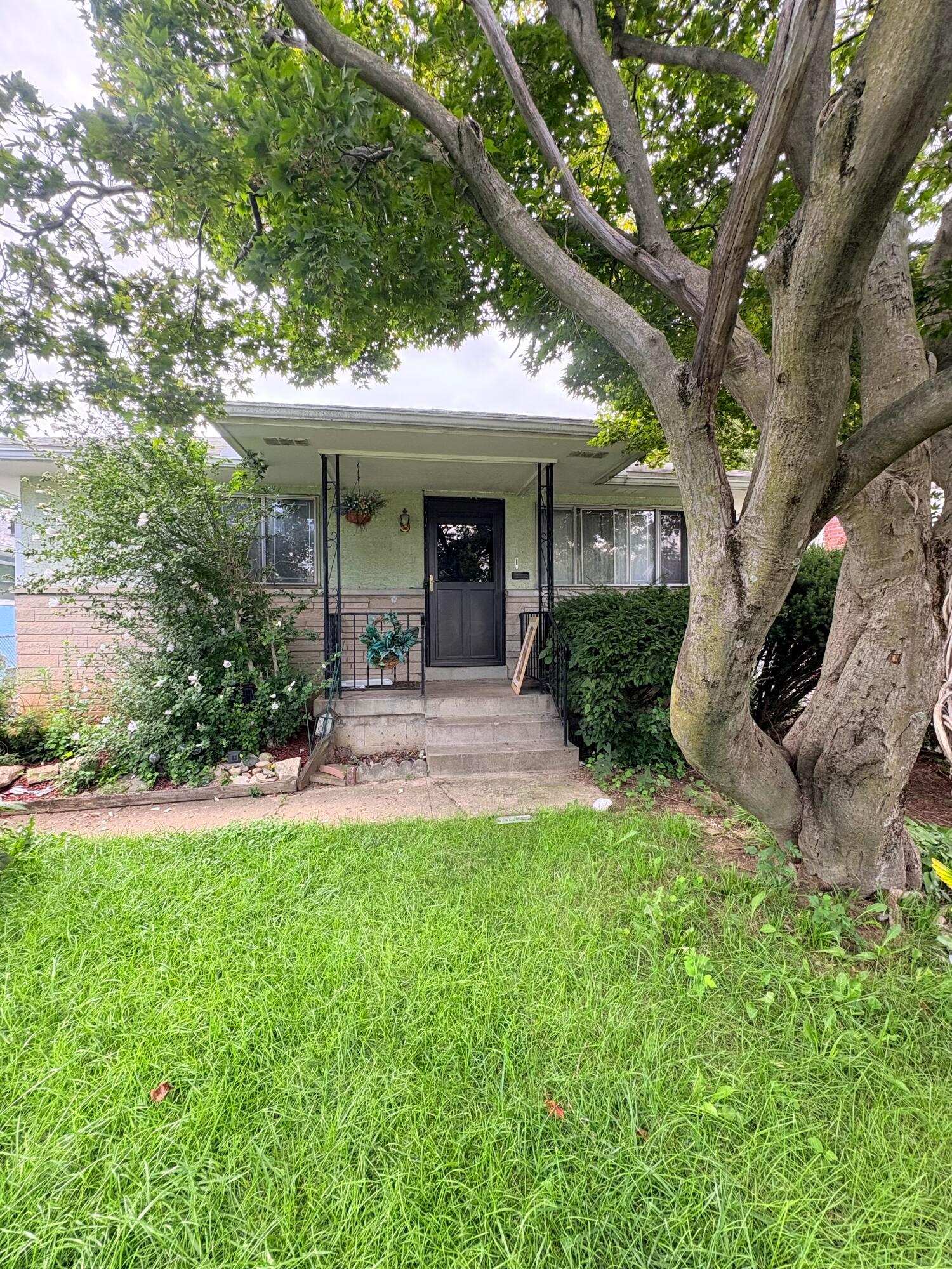 1199 Miller Avenue Property Photo 1