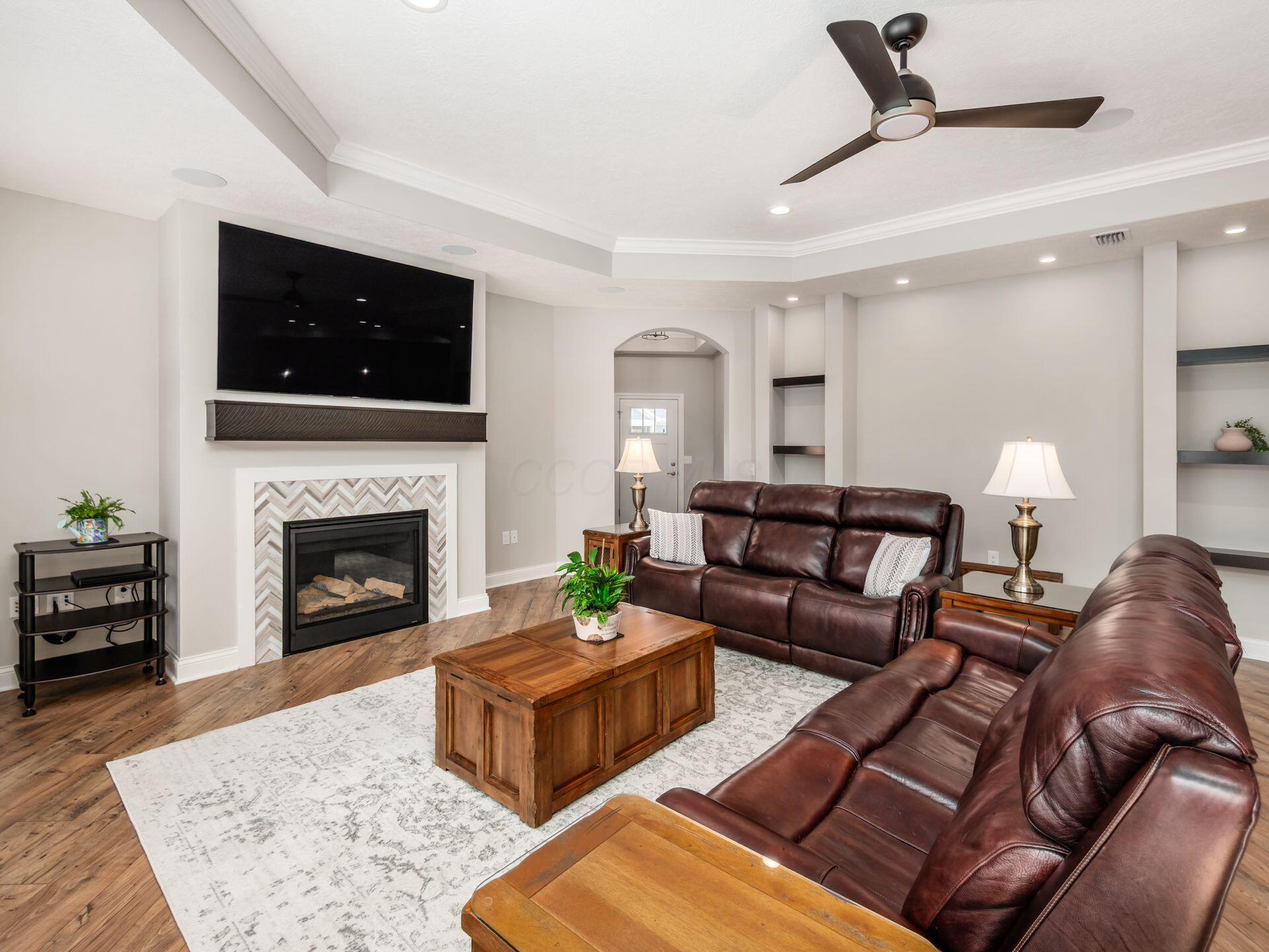10272 Hyland Run Property Photo 15
