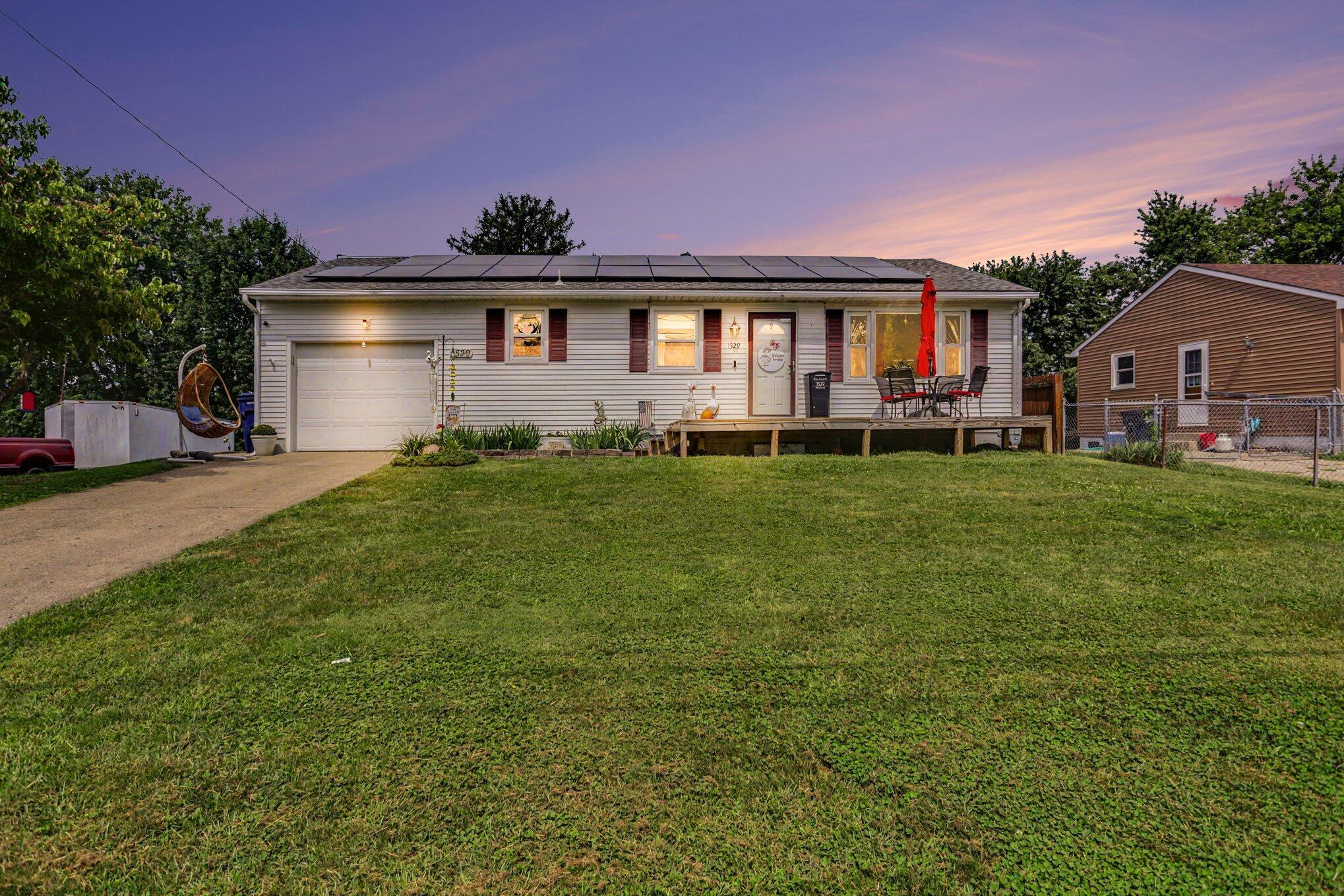 1529 Zimmer Street Property Photo 1