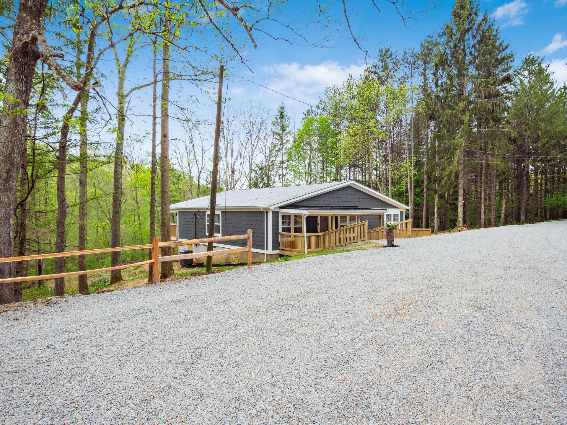 35619 Vickers Road Property Photo 9