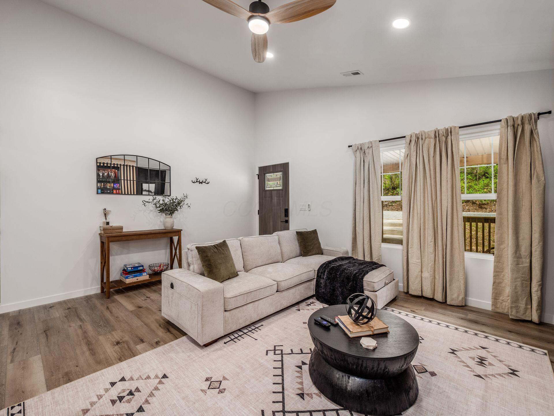 35619 Vickers Road Property Photo 16