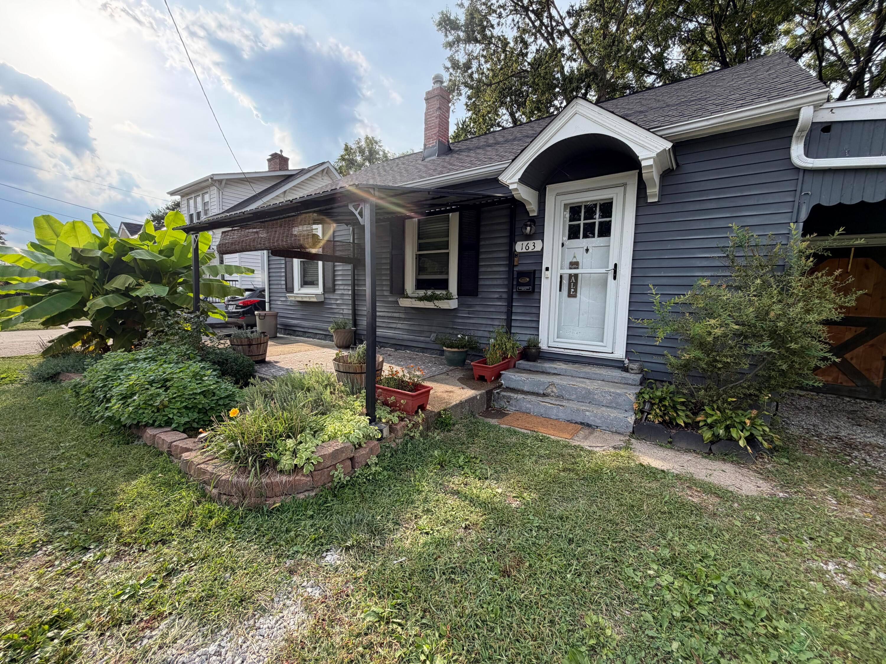 163 N Pershing Drive Property Photo 1