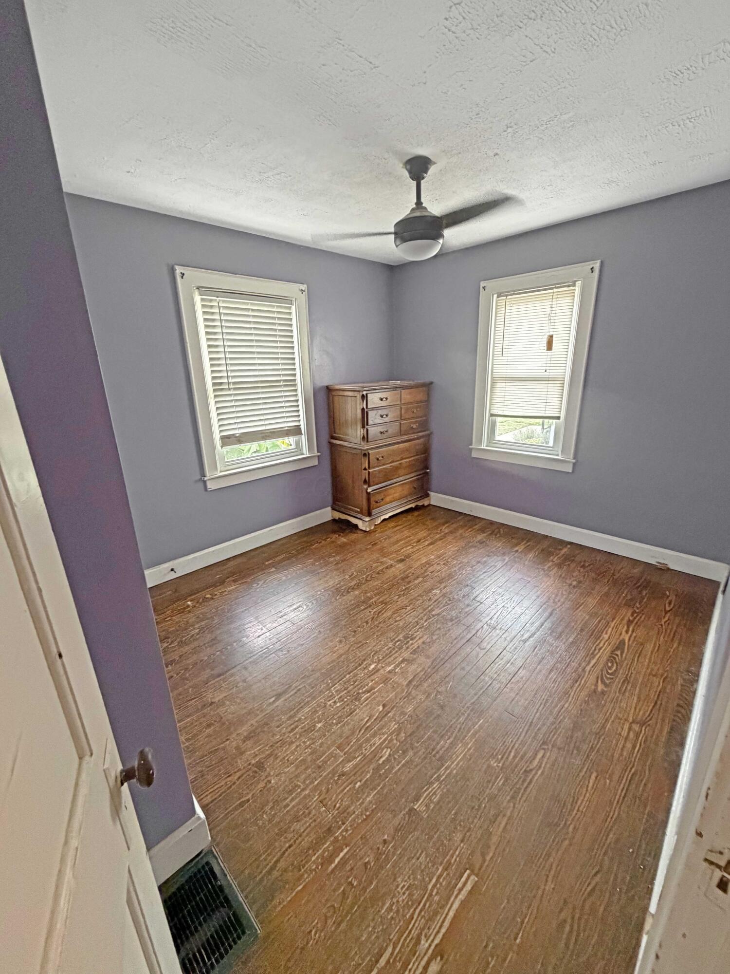 163 N Pershing Drive Property Photo 2