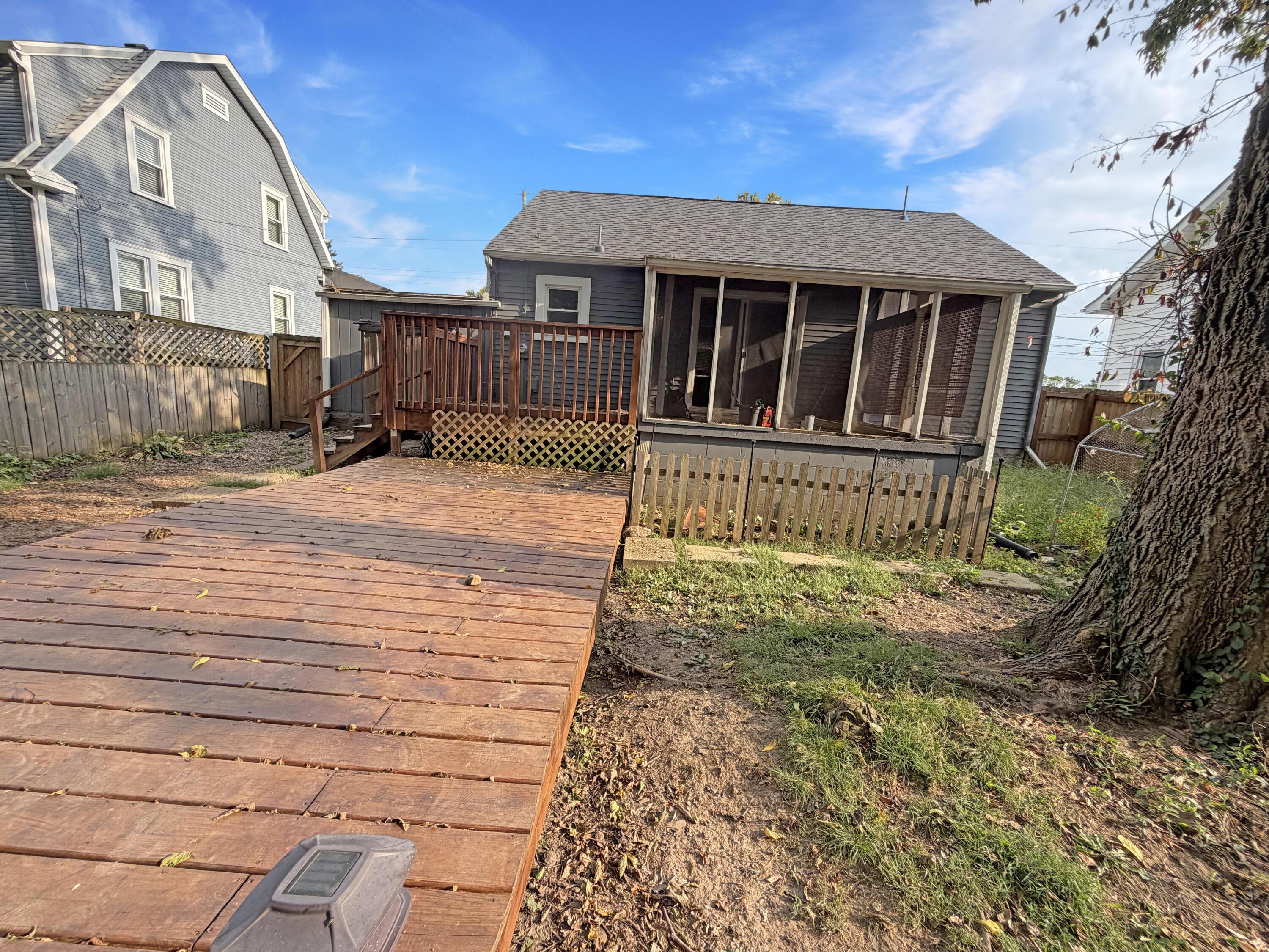 163 N Pershing Drive Property Photo 15