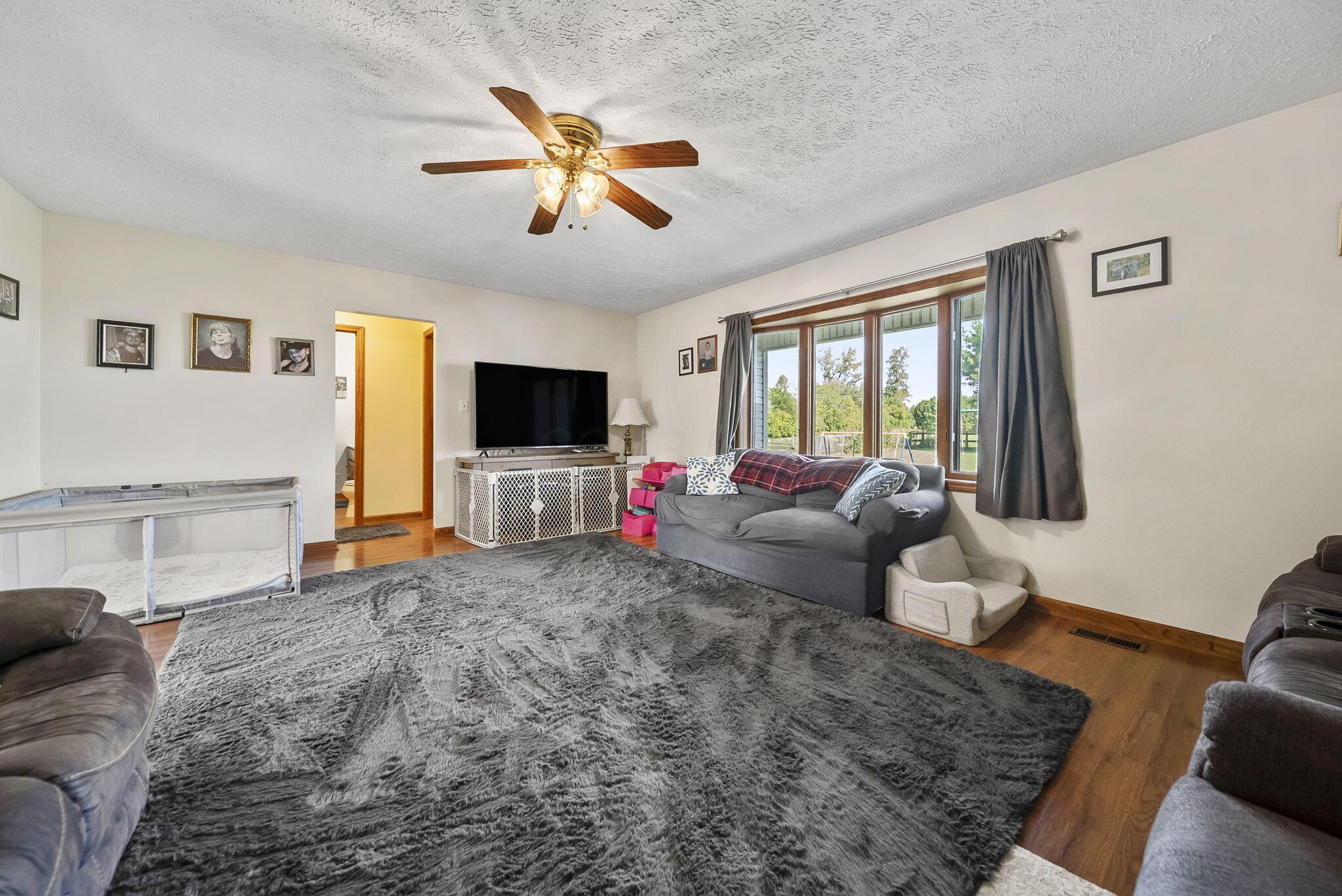 5939 Thompson Road Property Photo 8