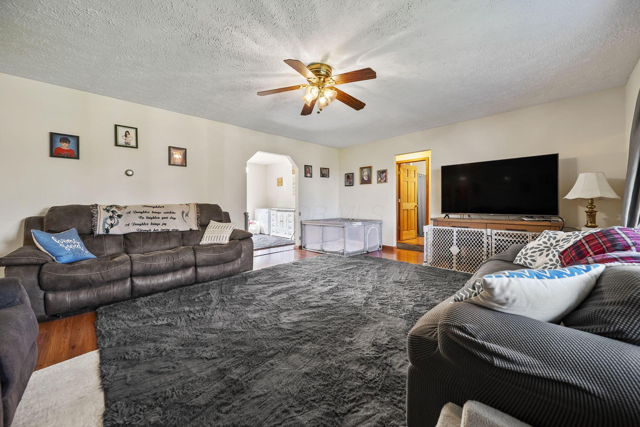 5939 Thompson Road Property Photo 9