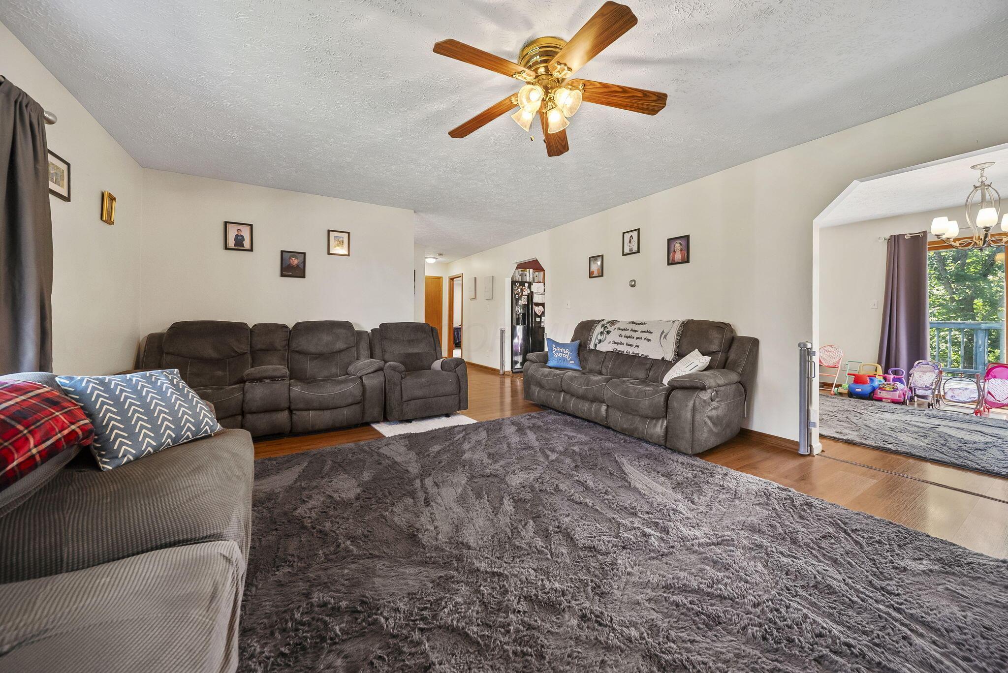 5939 Thompson Road Property Photo 10