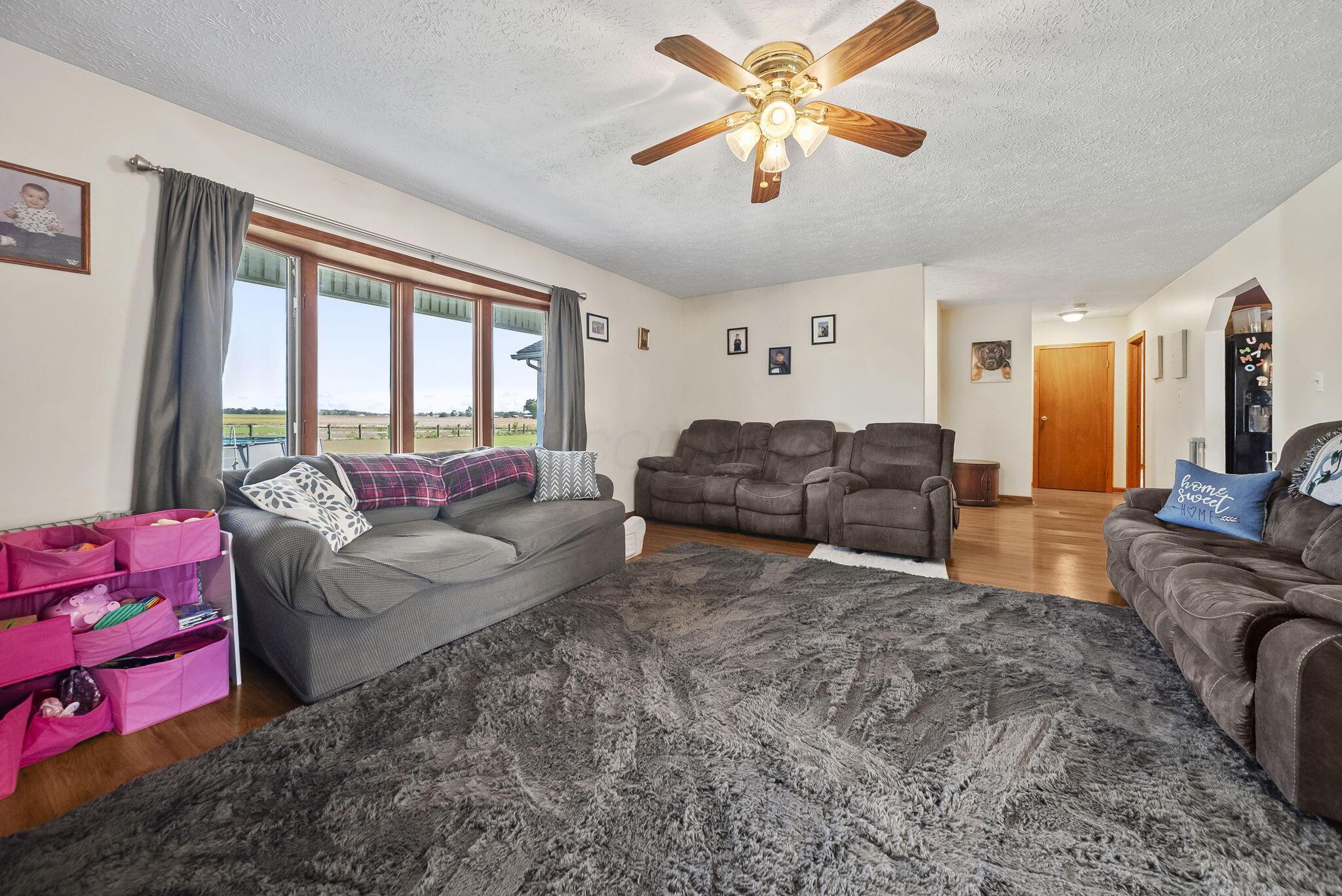 5939 Thompson Road Property Photo 11