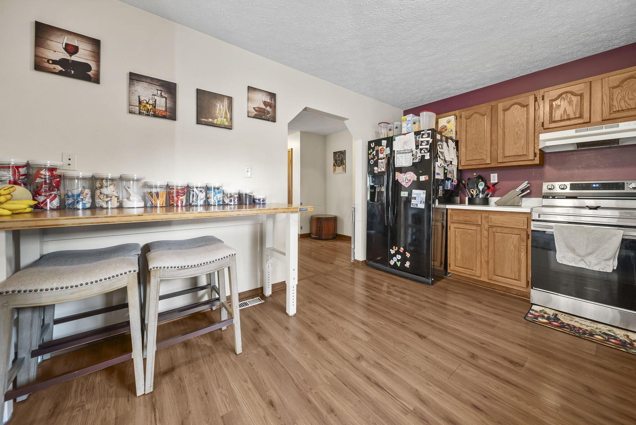 5939 Thompson Road Property Photo 13