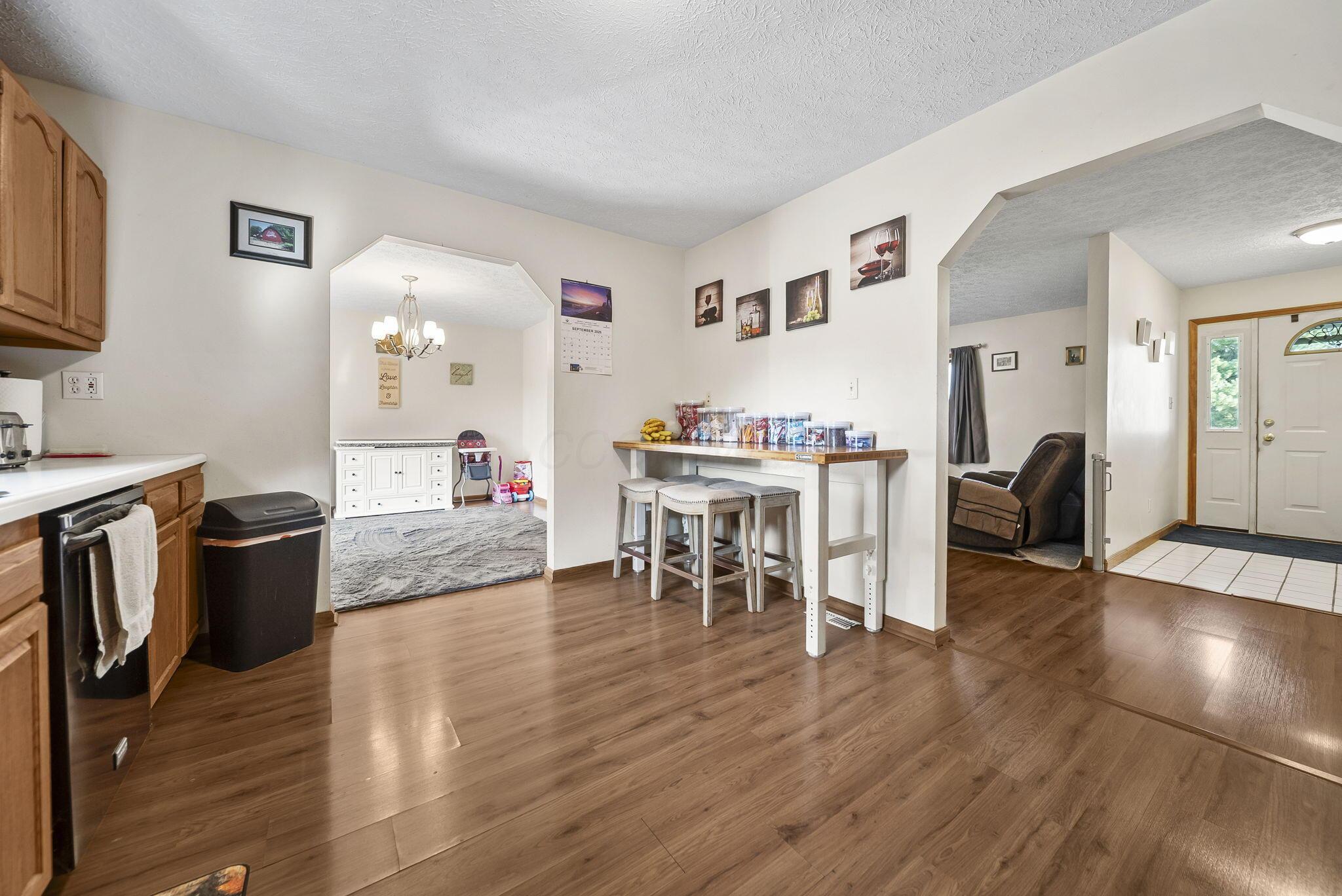 5939 Thompson Road Property Photo 14