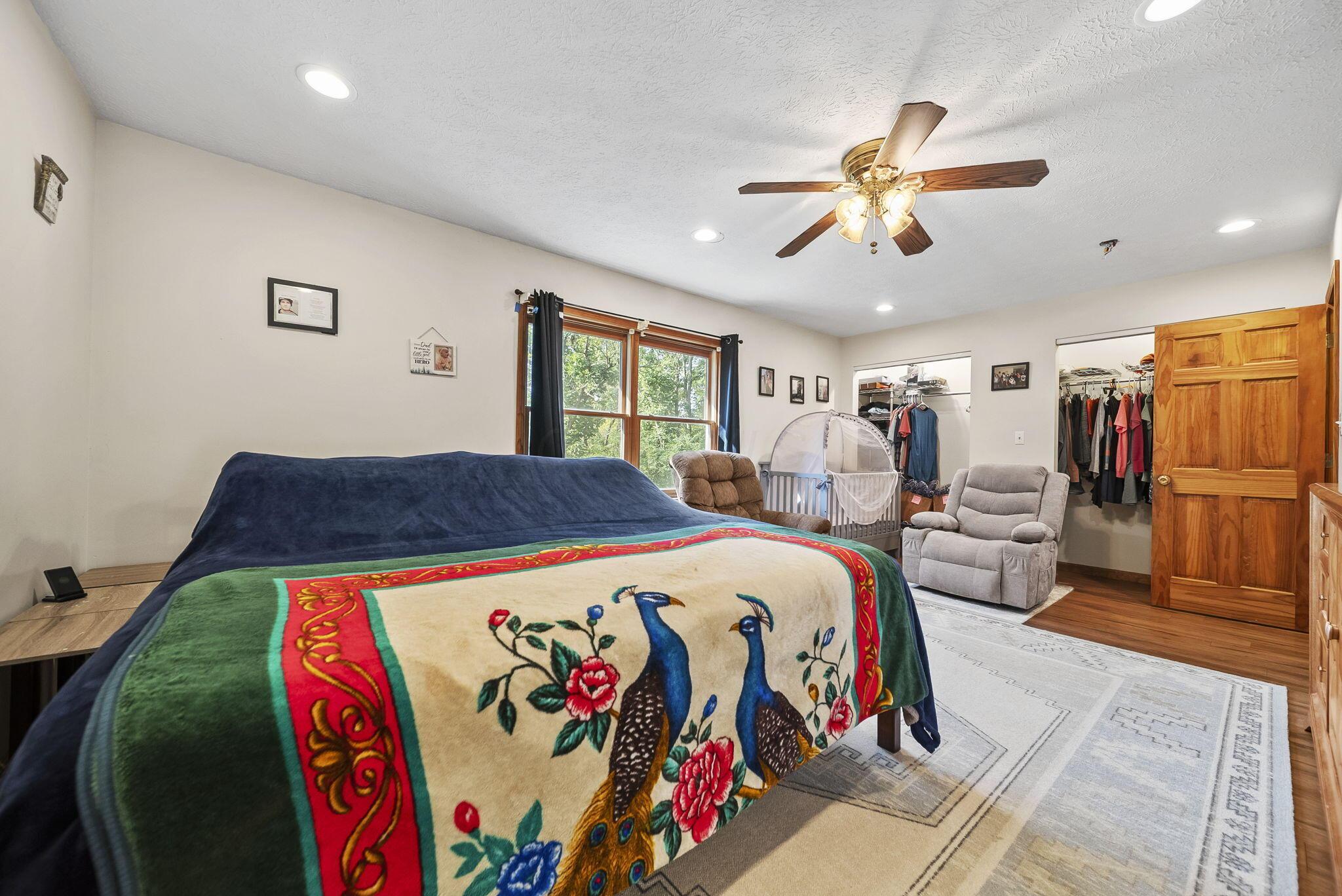 5939 Thompson Road Property Photo 20
