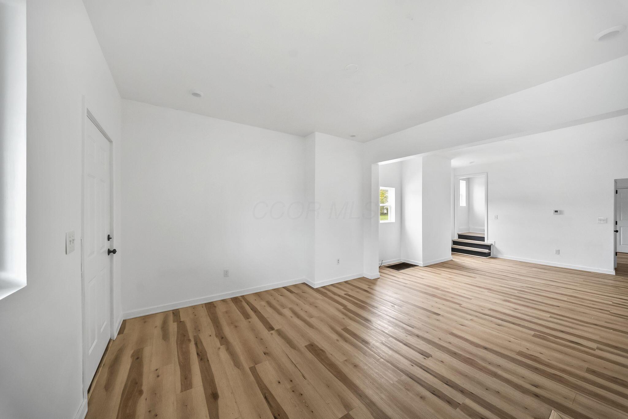 1118 Lockbourne Road Property Photo 5