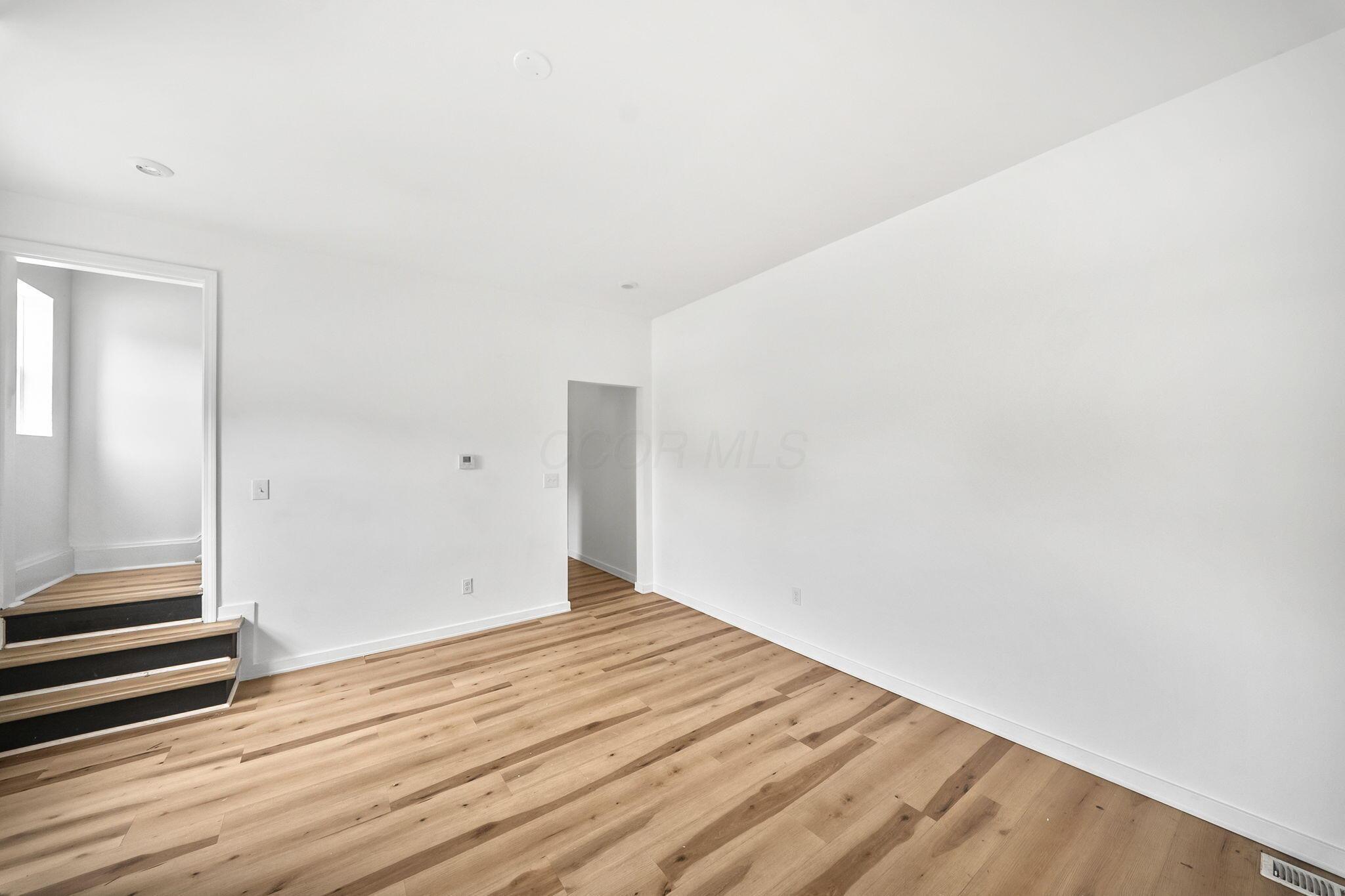1118 Lockbourne Road Property Photo 9