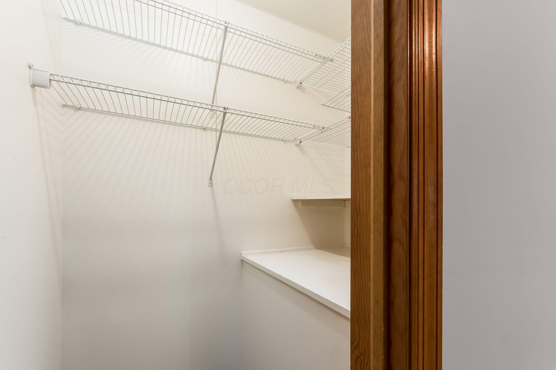 226033473 Property Photo 16