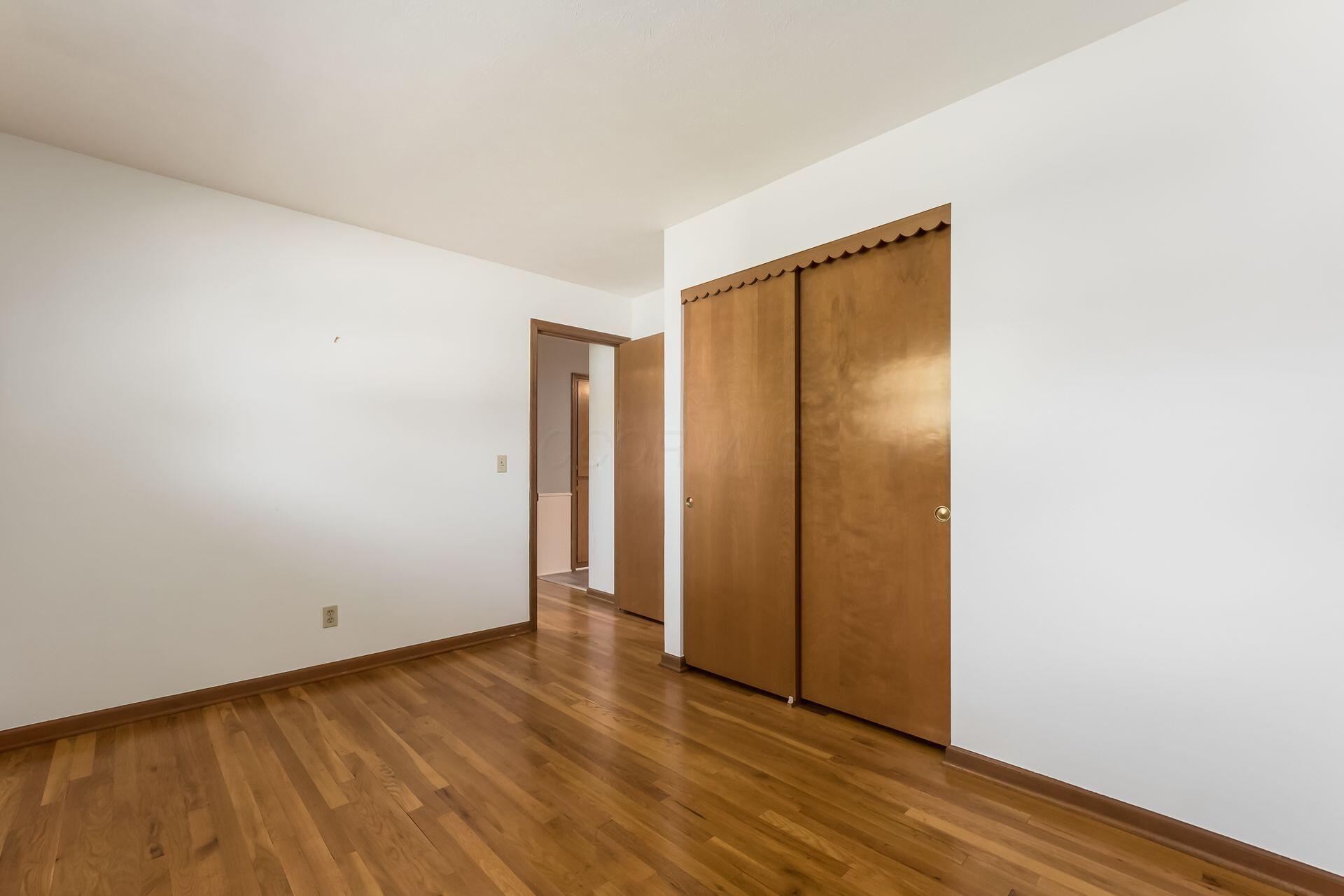 226033473 Property Photo 18