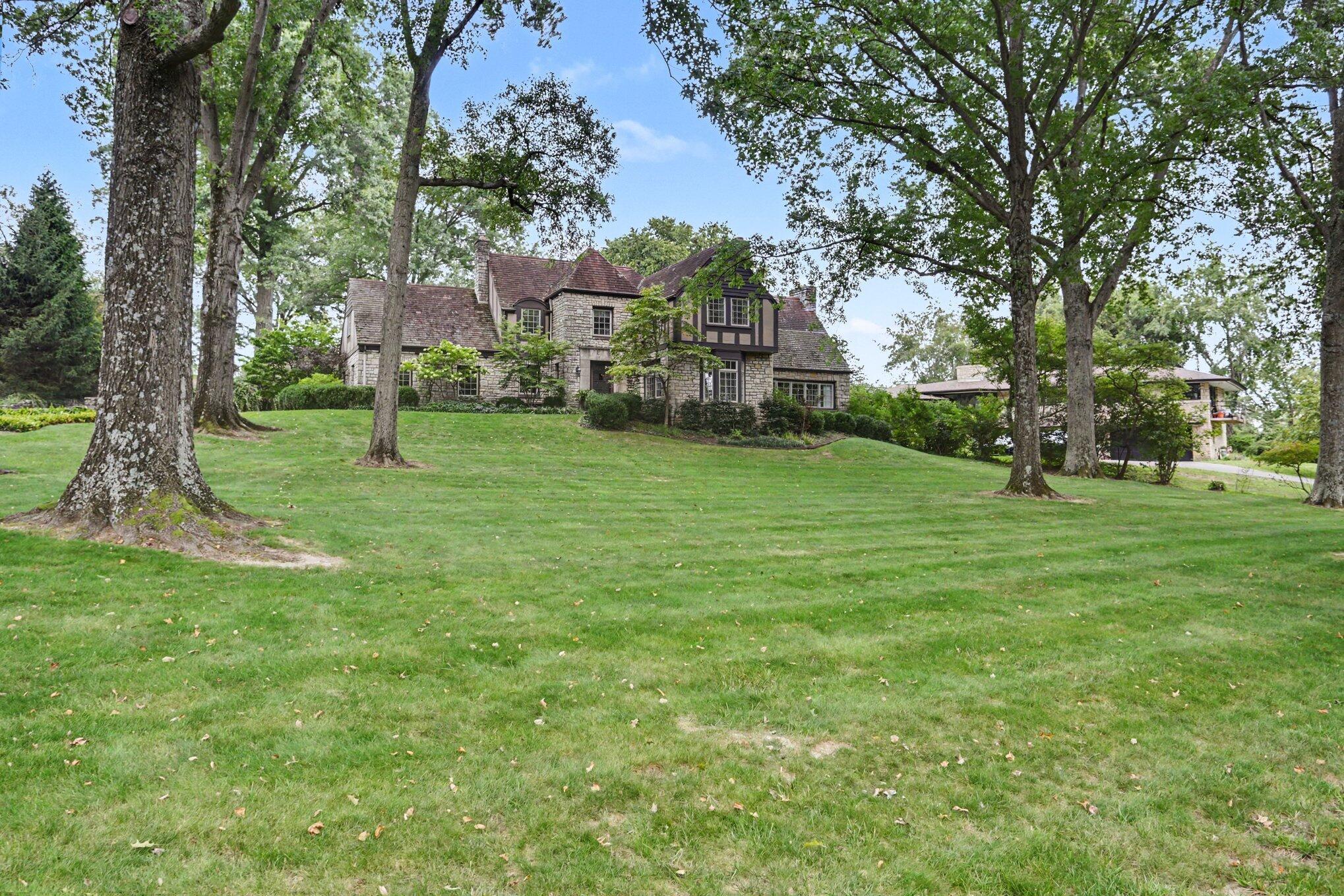 513 Orchard Hill Drive Property Photo 4