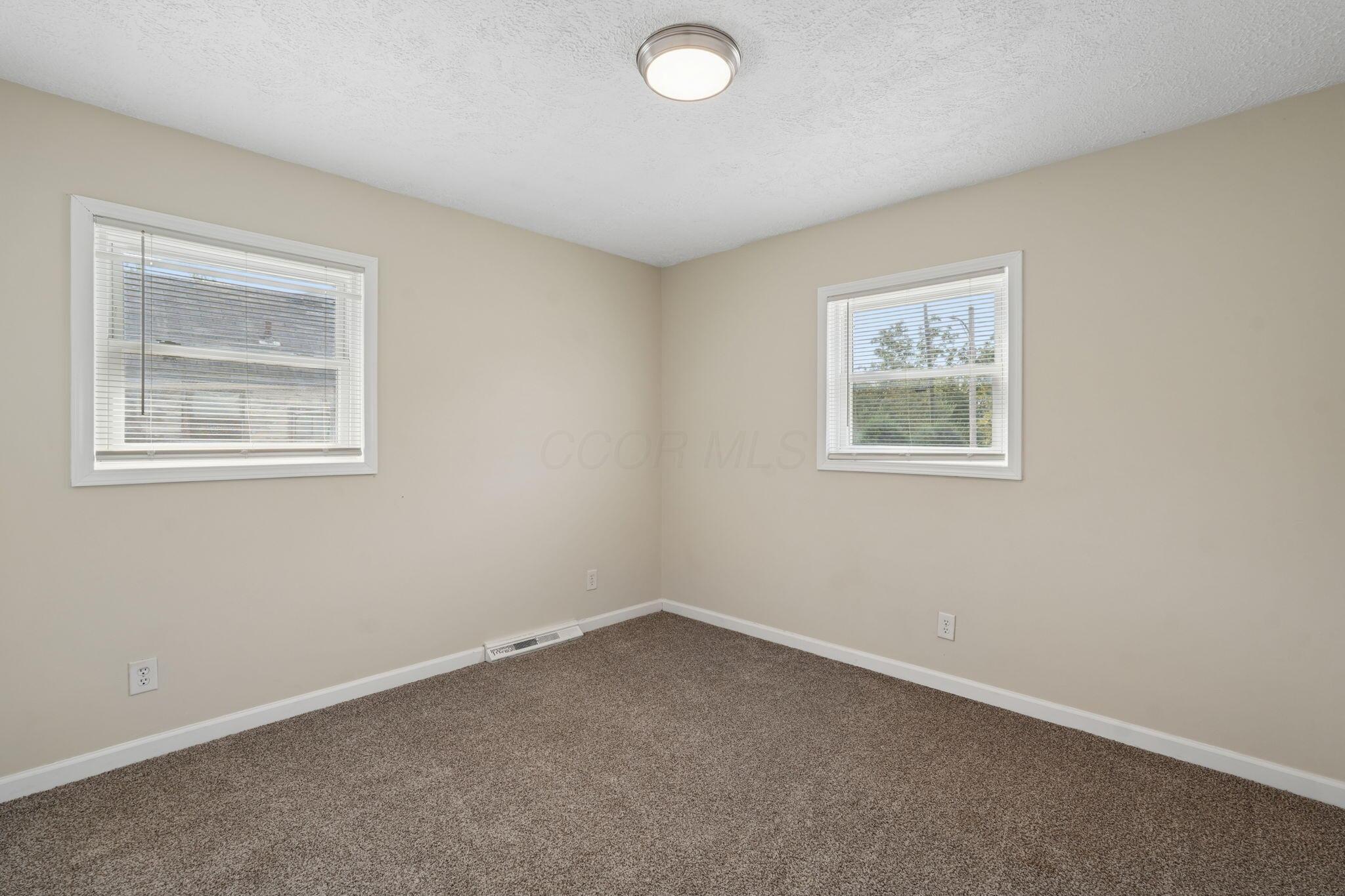 990 Reeb Avenue Property Photo 18