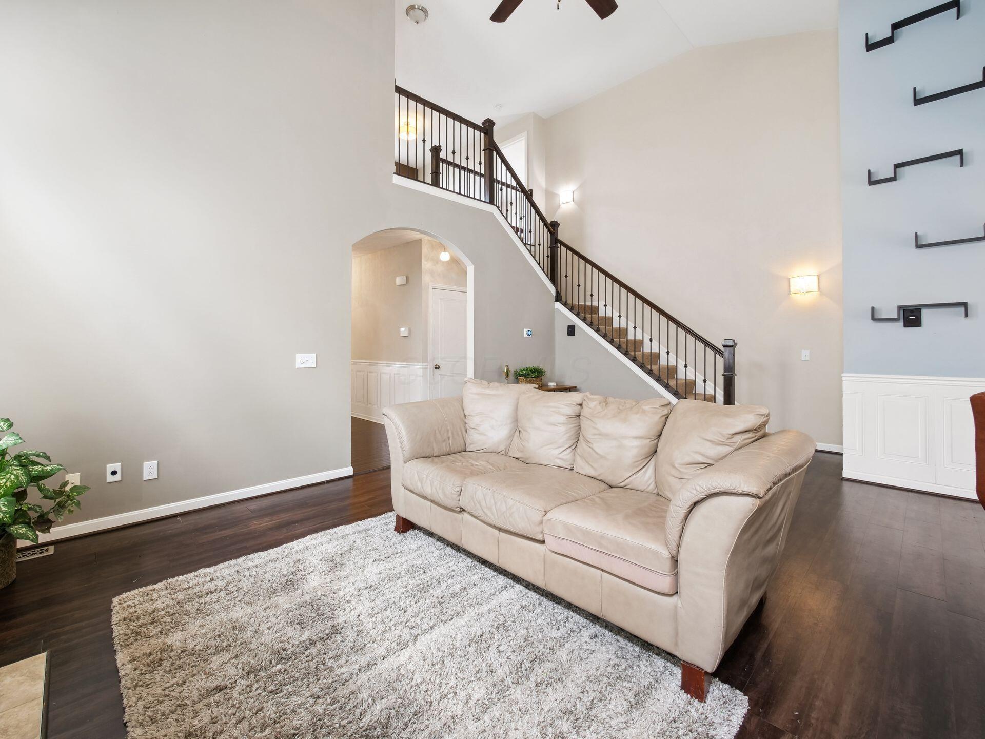 370 Benedetti Avenue, 184 Property Photo 4
