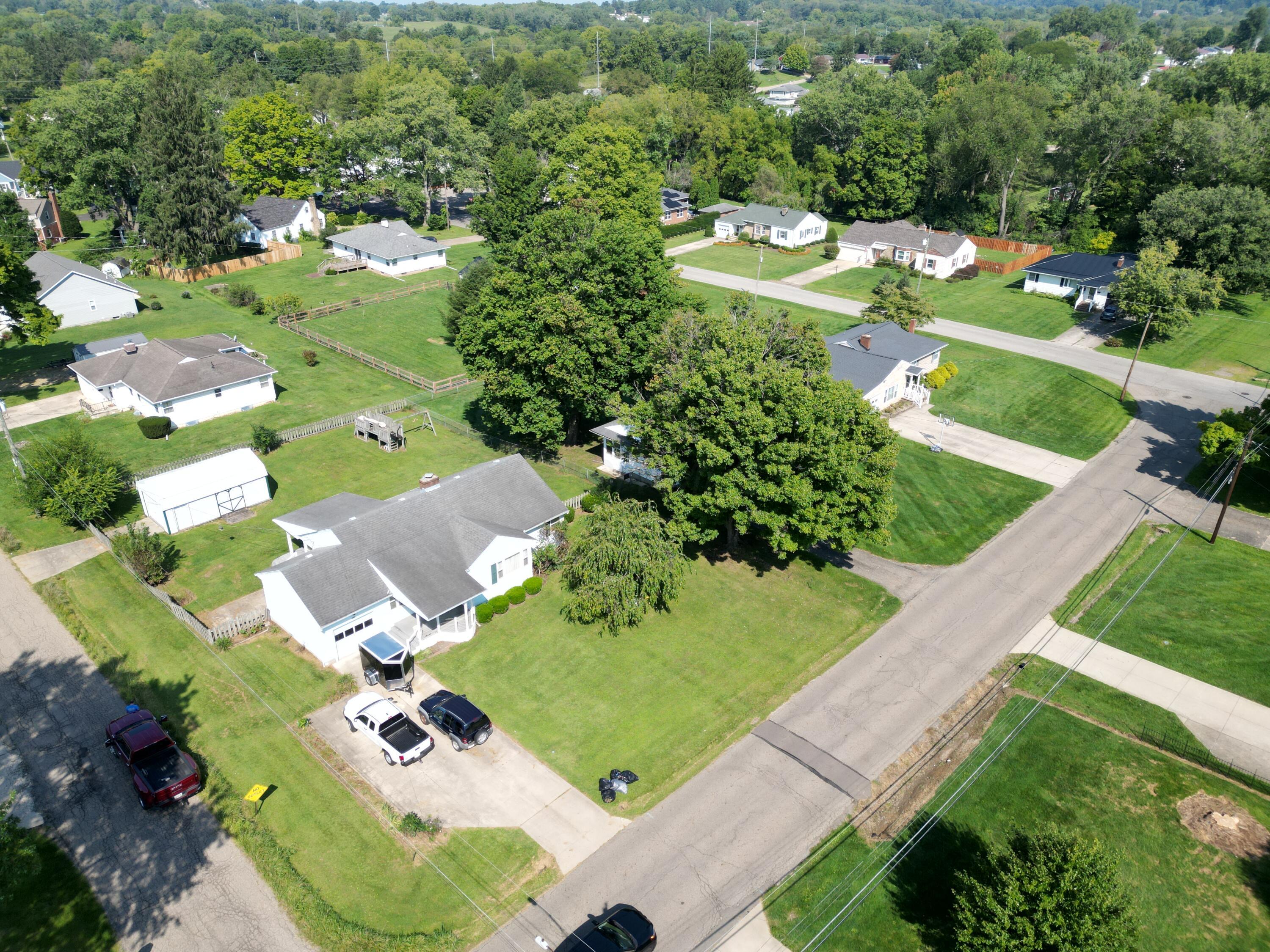 205 N Edgewood Road Property Photo 2