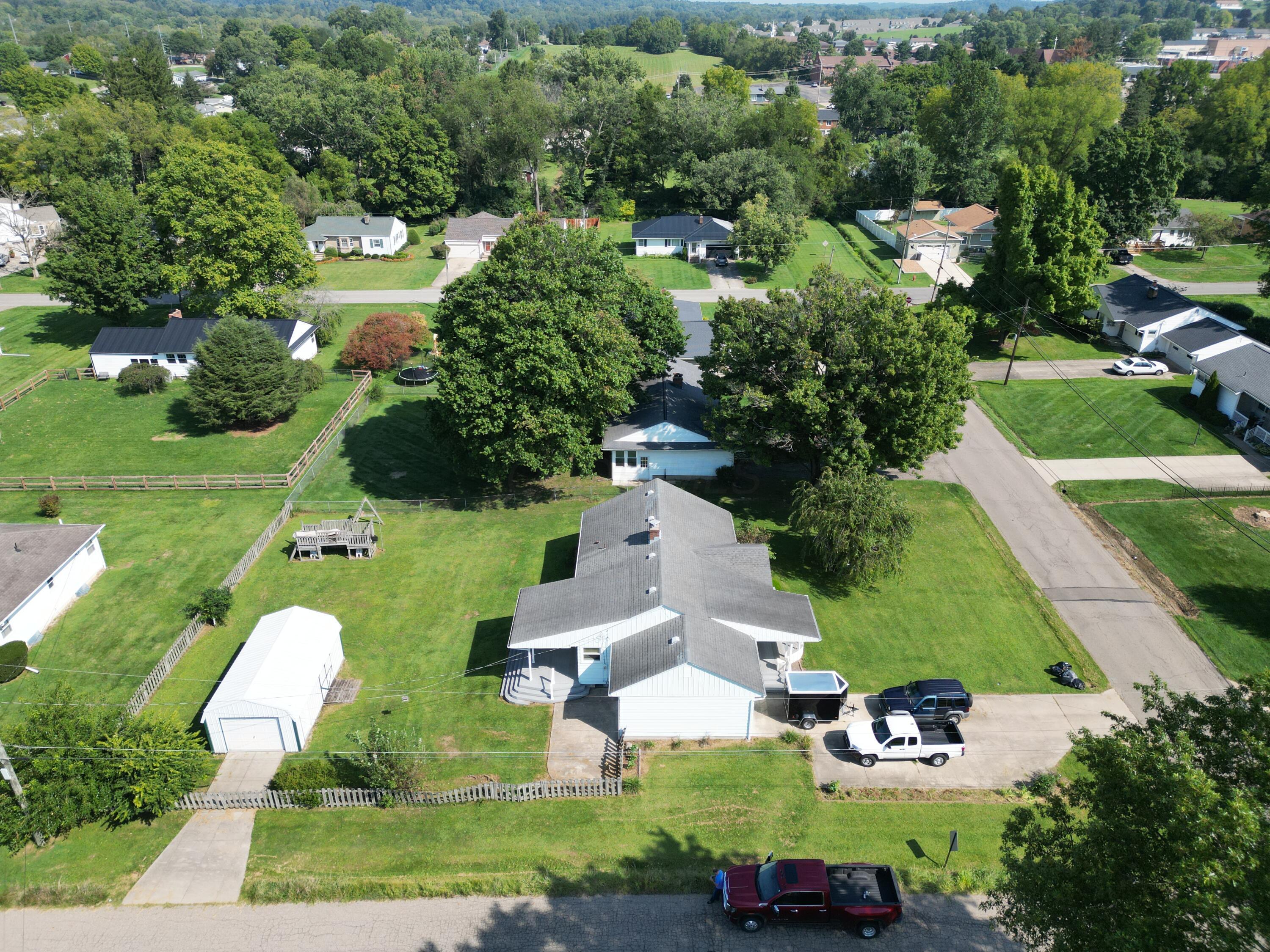 205 N Edgewood Road Property Photo 3