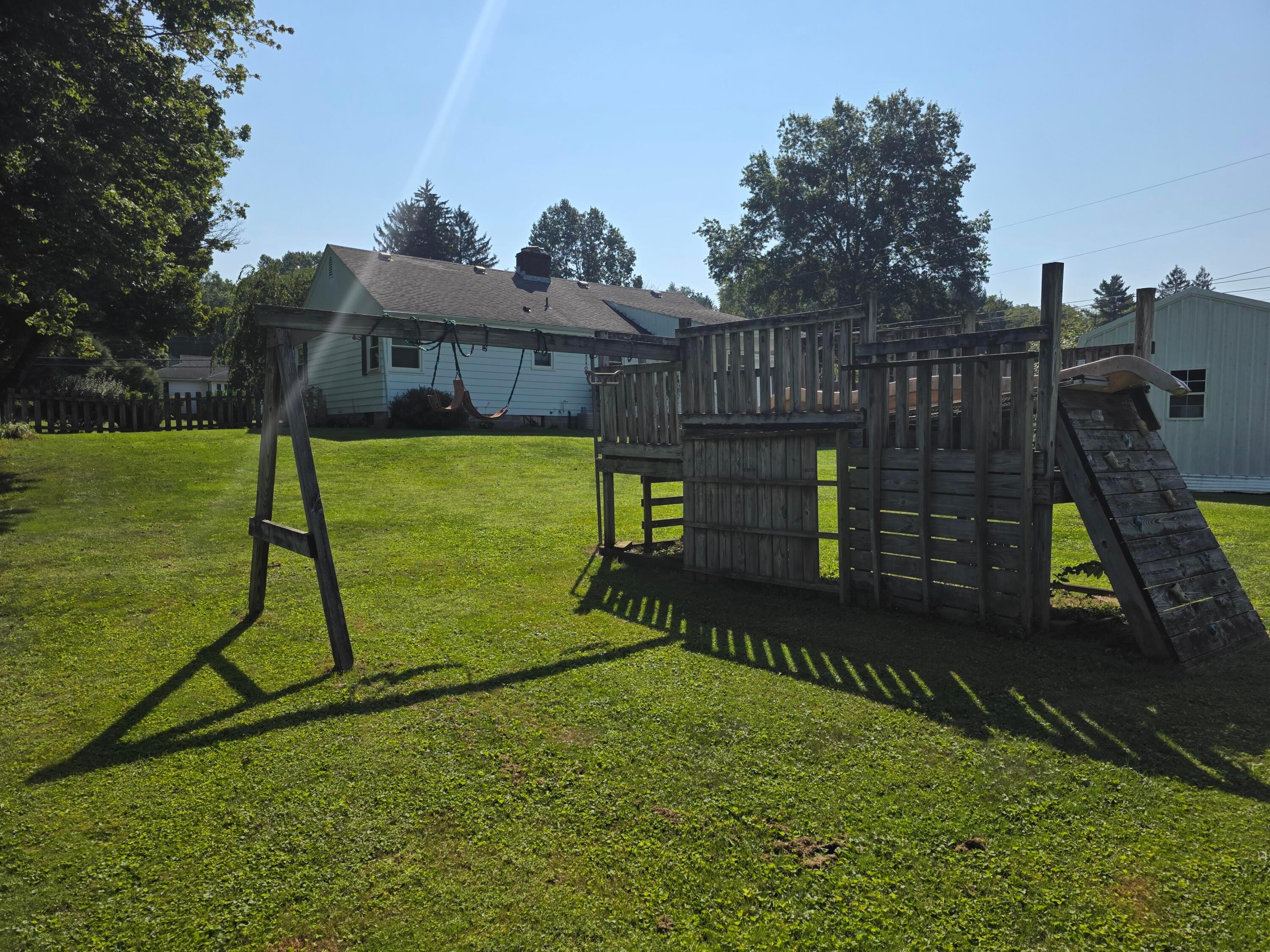 205 N Edgewood Road Property Photo 14