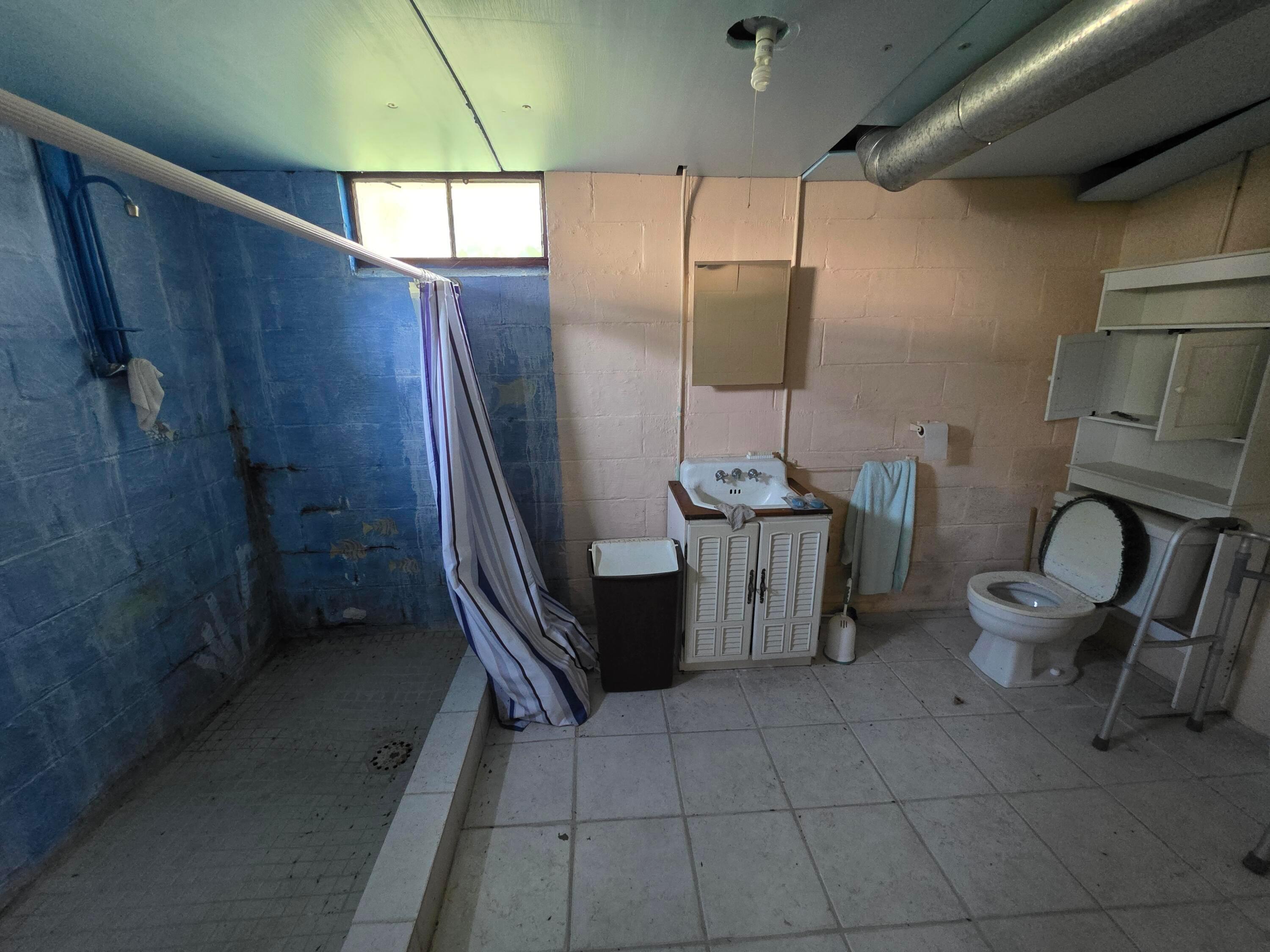205 N Edgewood Road Property Photo 42