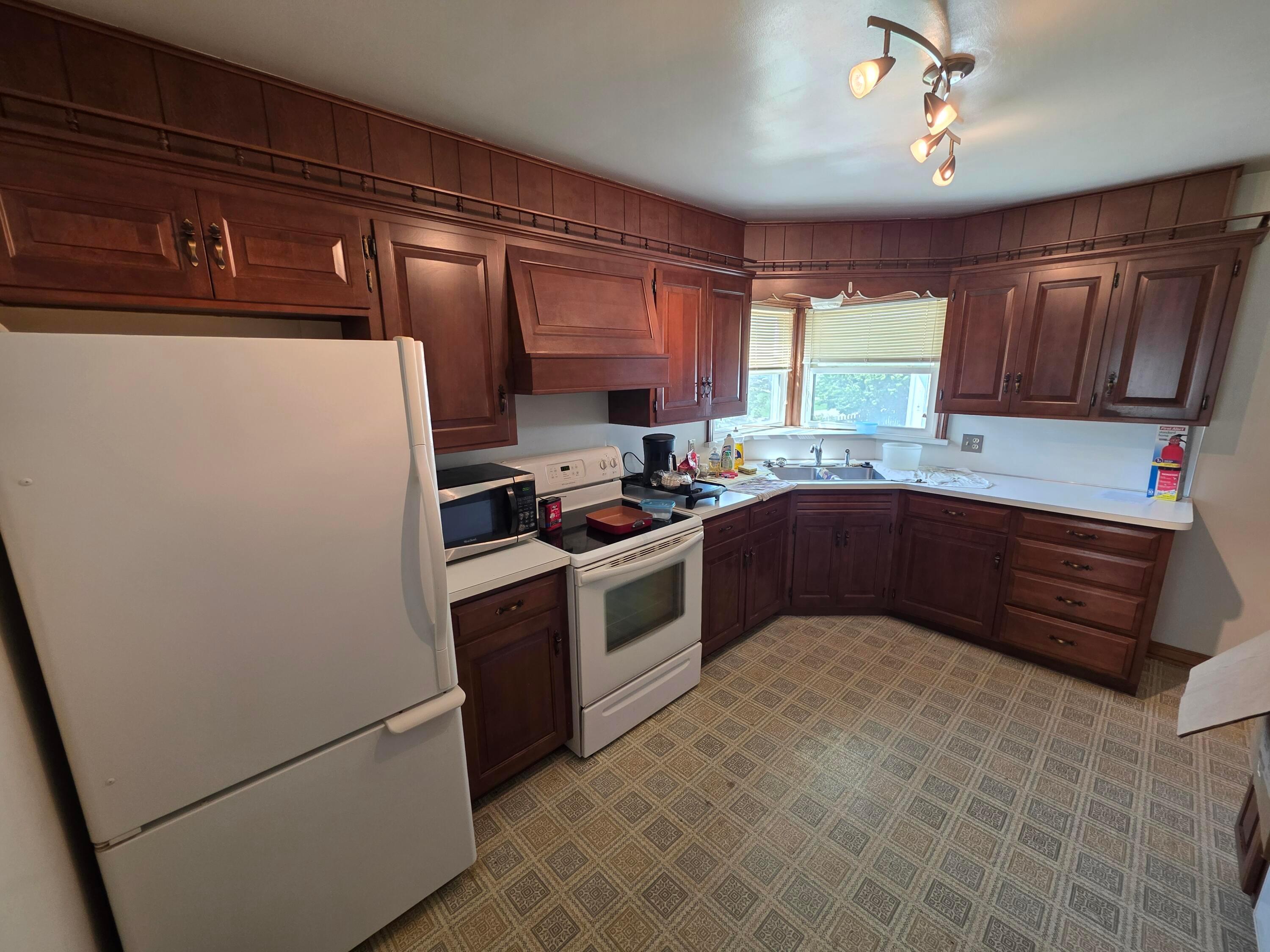 205 N Edgewood Road Property Photo 49