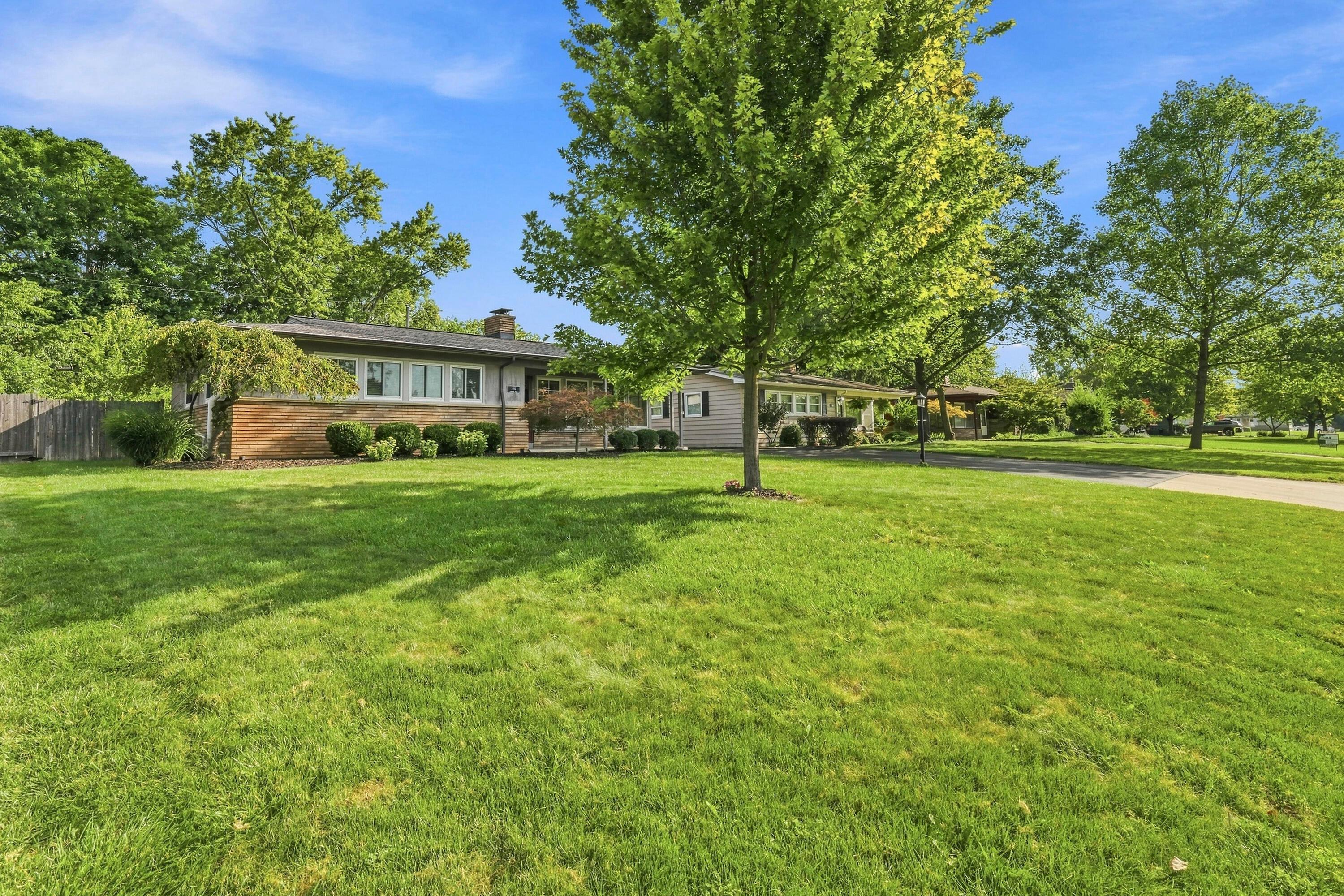 1950 Langham Road Property Photo 2