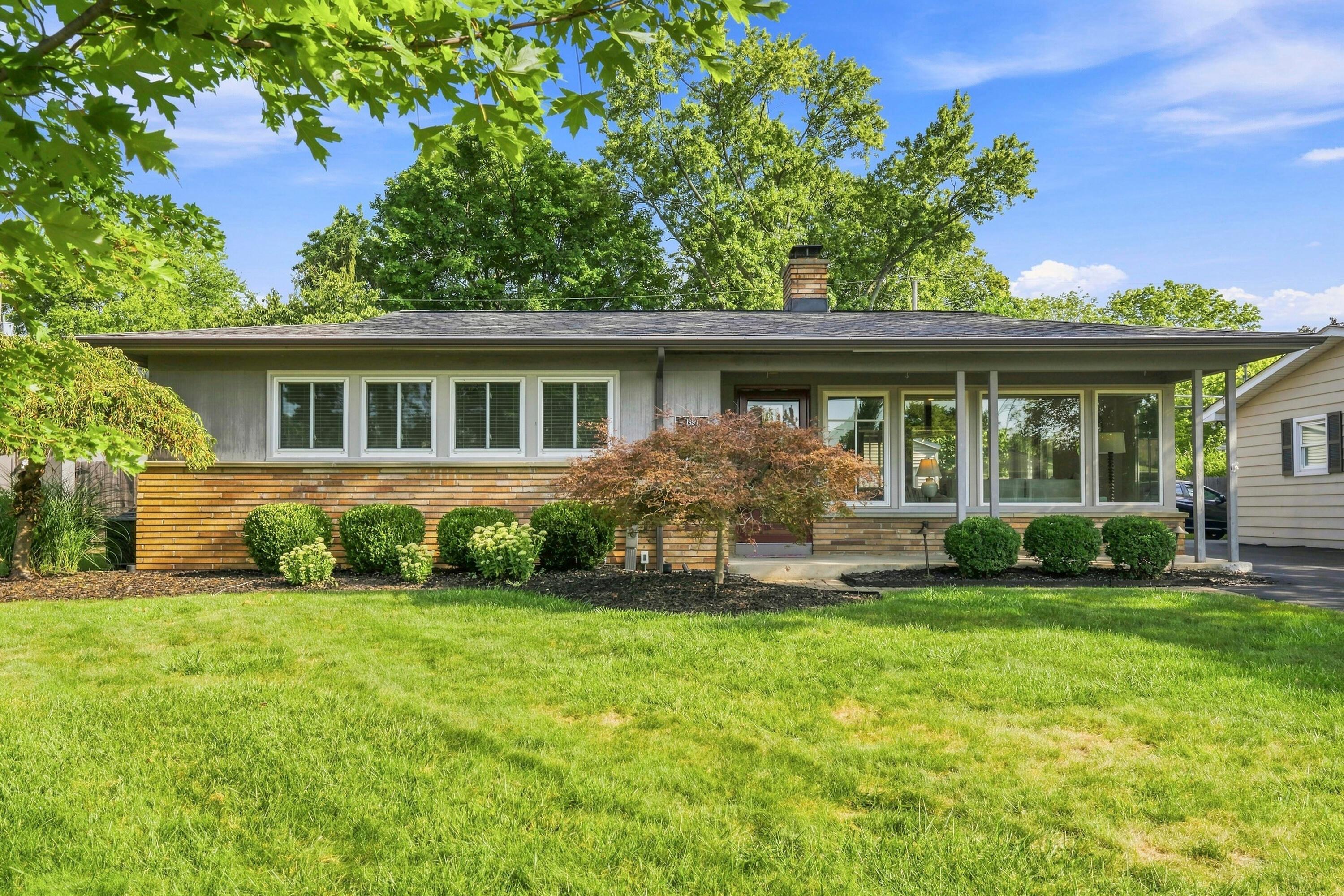 1950 Langham Road Property Photo 3