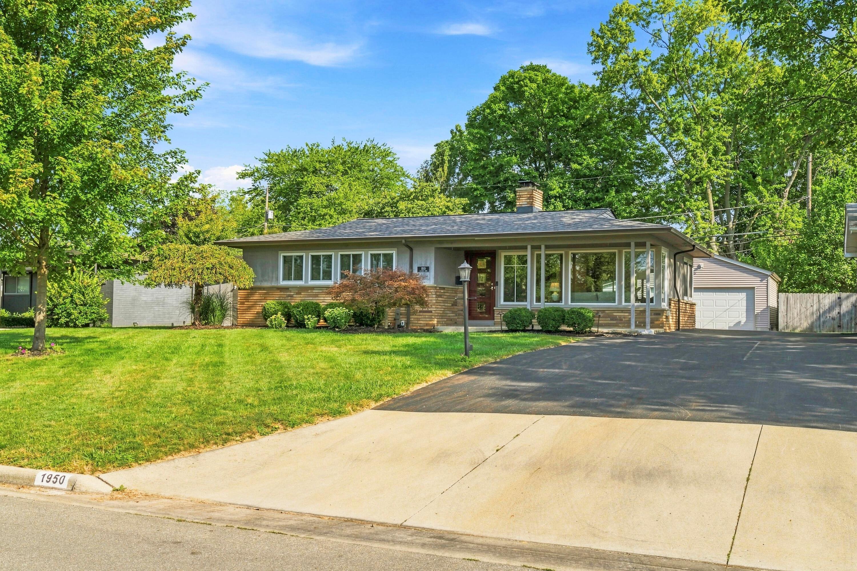 1950 Langham Road Property Photo 4