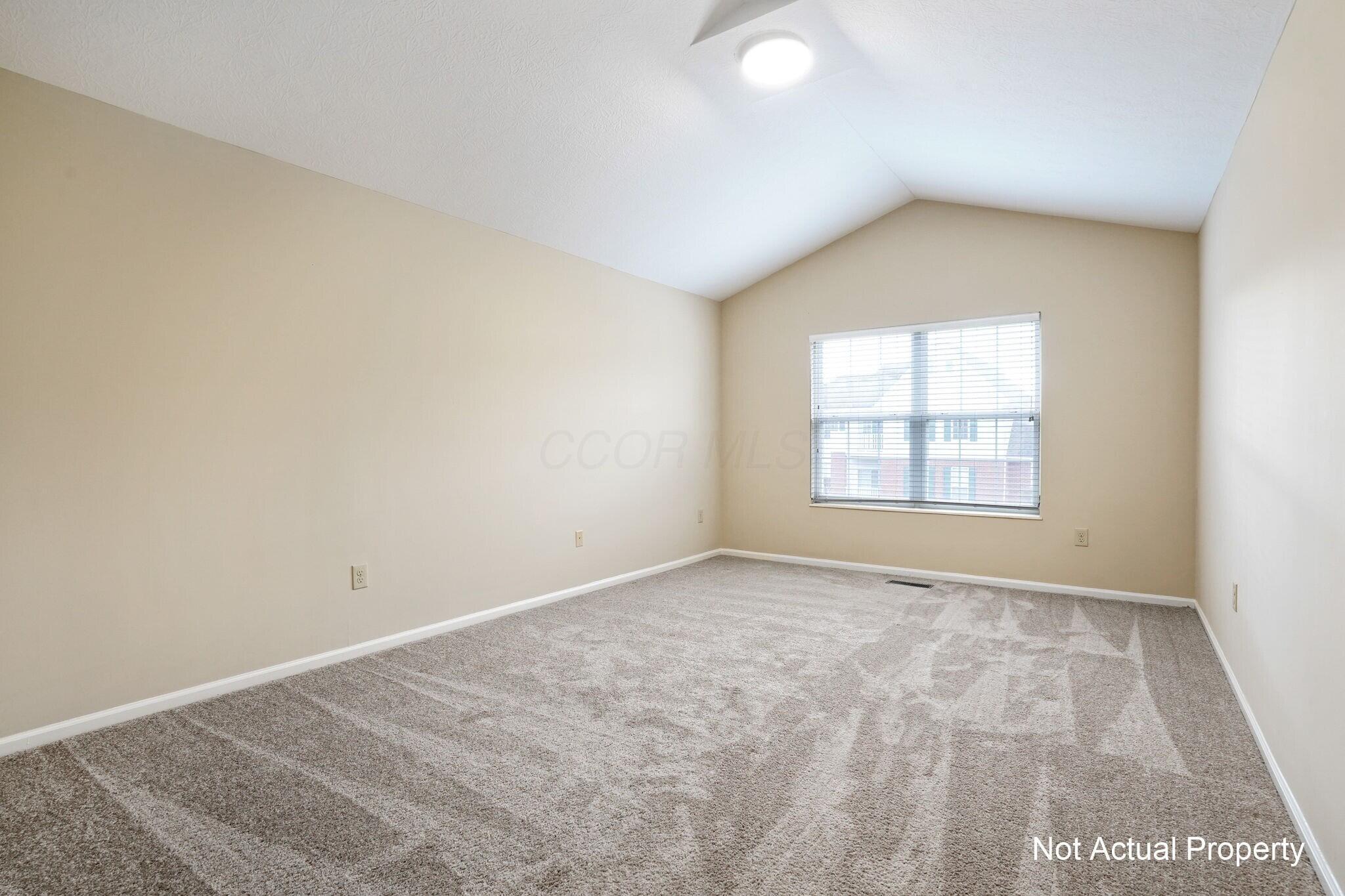 5700 Tuttle Commons Boulevard Property Photo 23