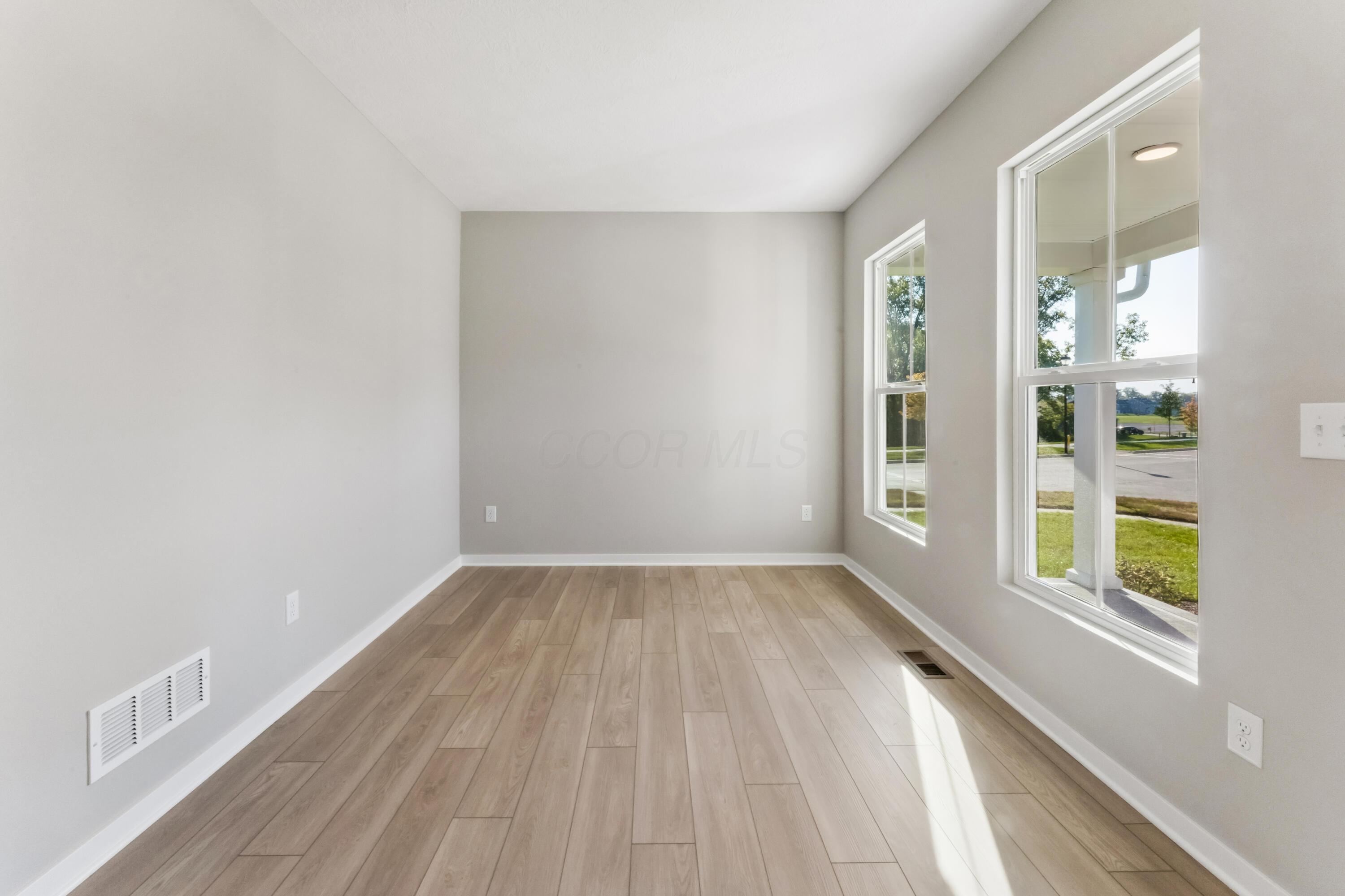 364 Oakmont Drive Property Photo 11