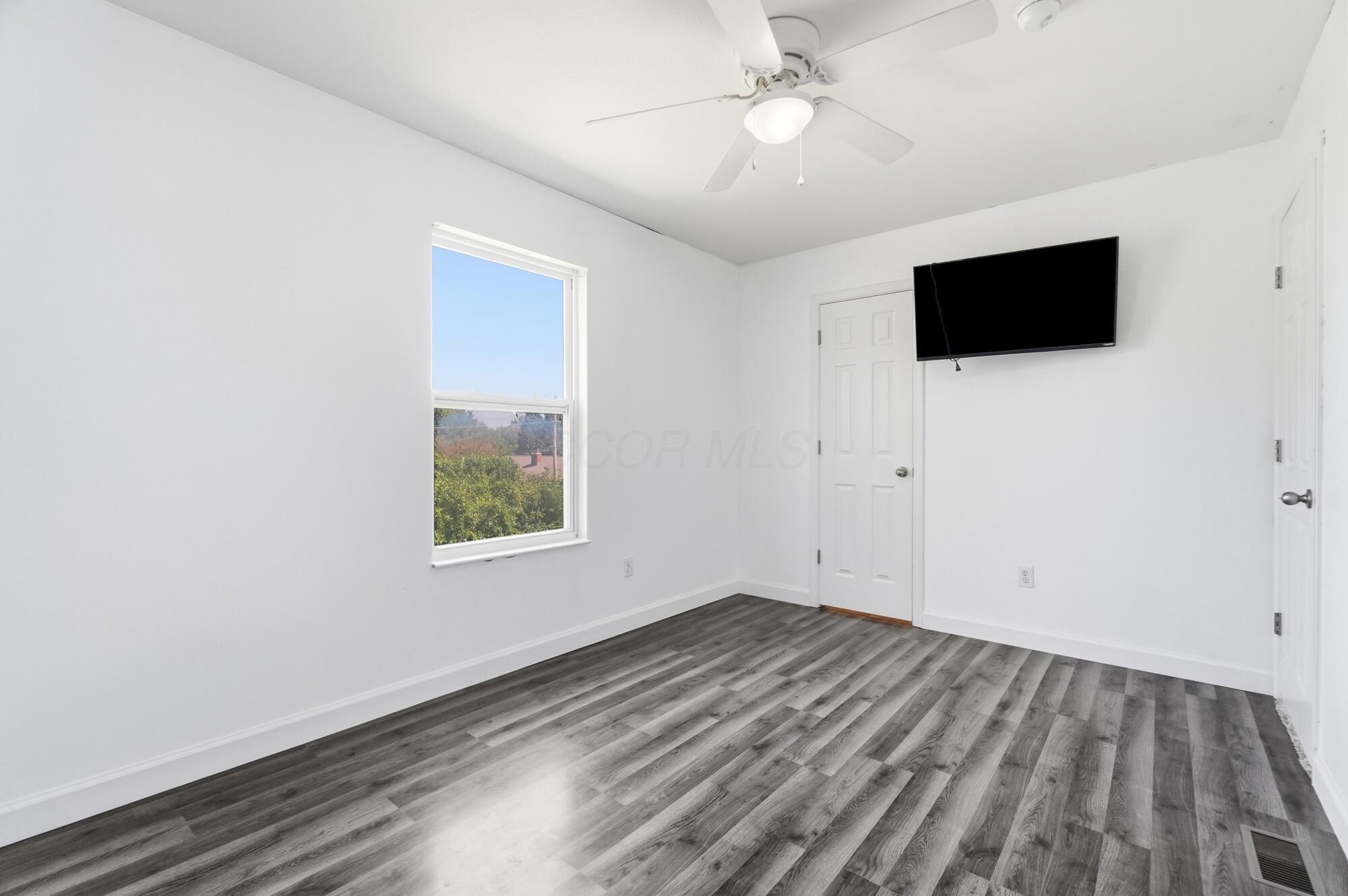 540 Westview Terrace Property Photo 47