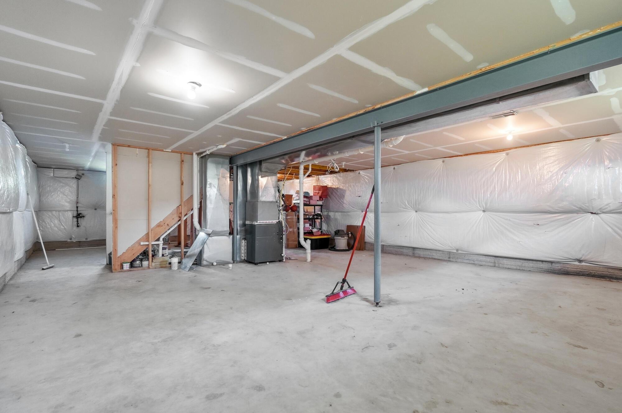 540 Westview Terrace Property Photo 54